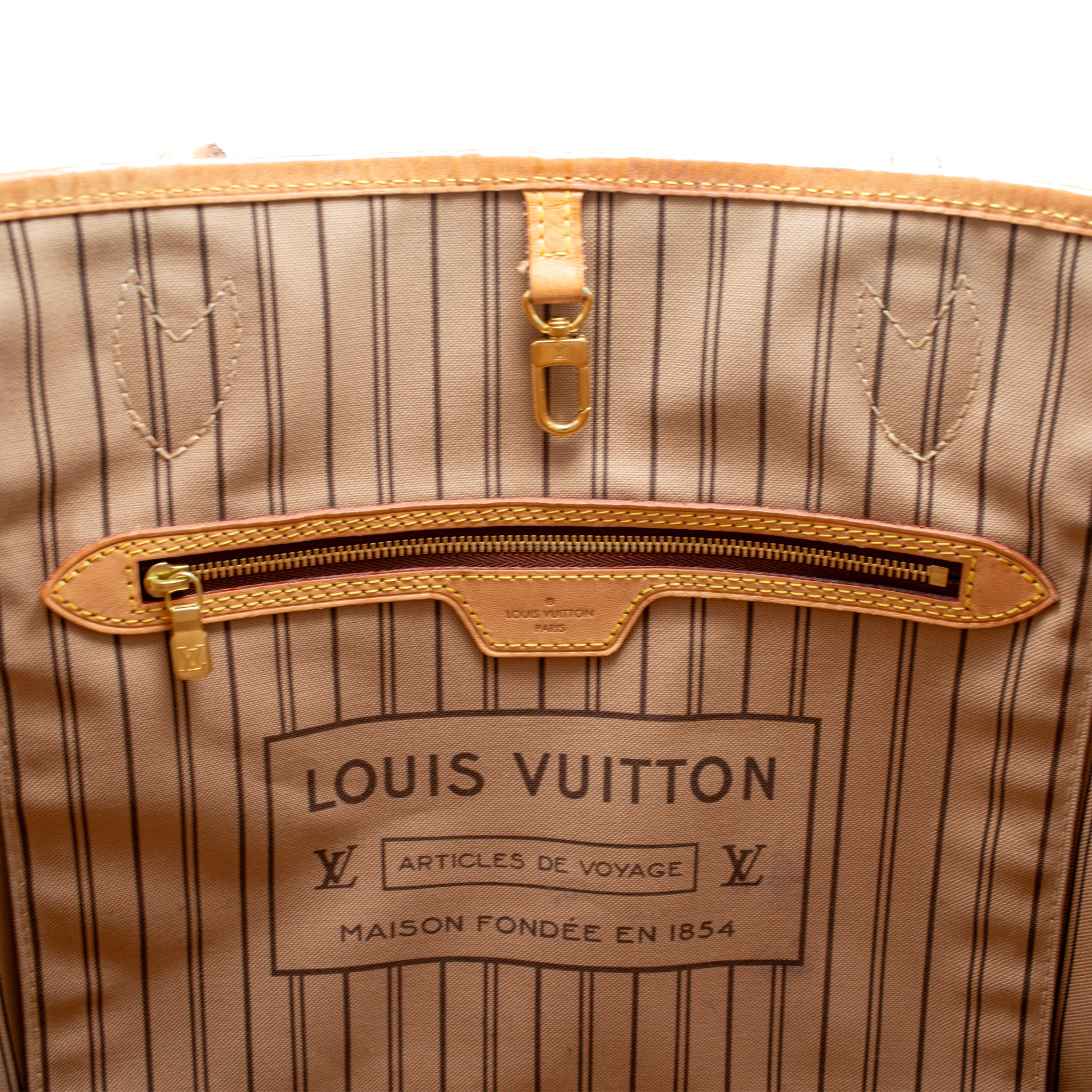 Ladies Louis Vuitton Monogram Canvas Neverfull GM Tote Bag