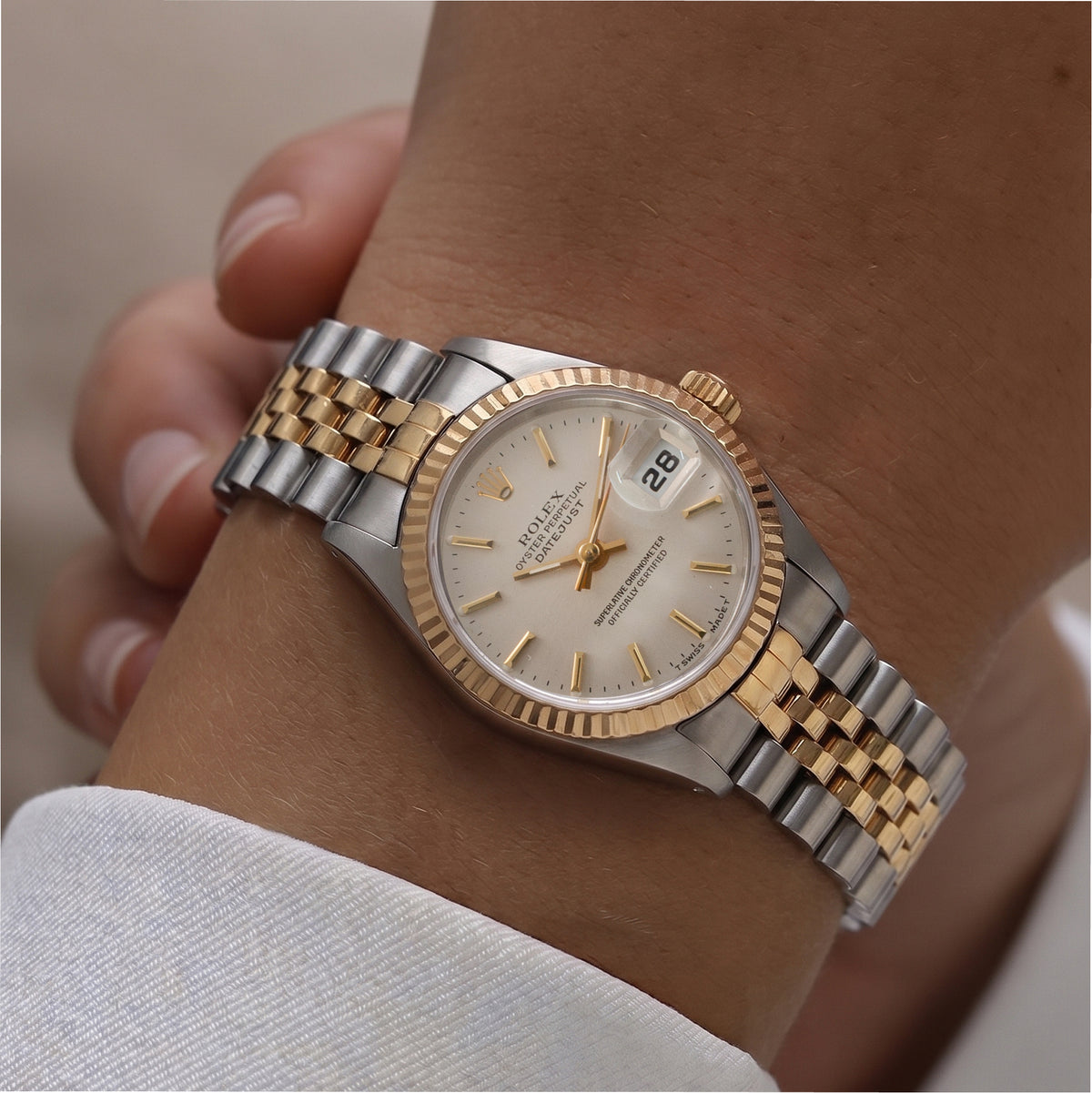 Ladies Rolex Datejust 26MM 69173 Silver Dial Jubilee 18K Yellow Gold Steel Watch