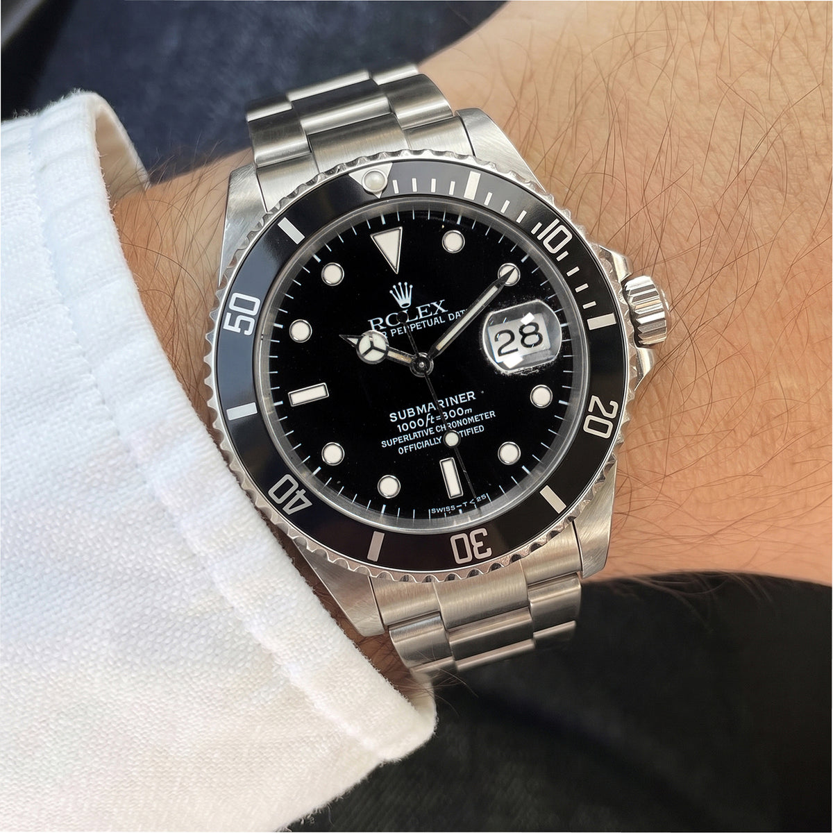 Rolex Submariner Date 40MM 16610 Black Dial Oyster Stainless Steel Watch