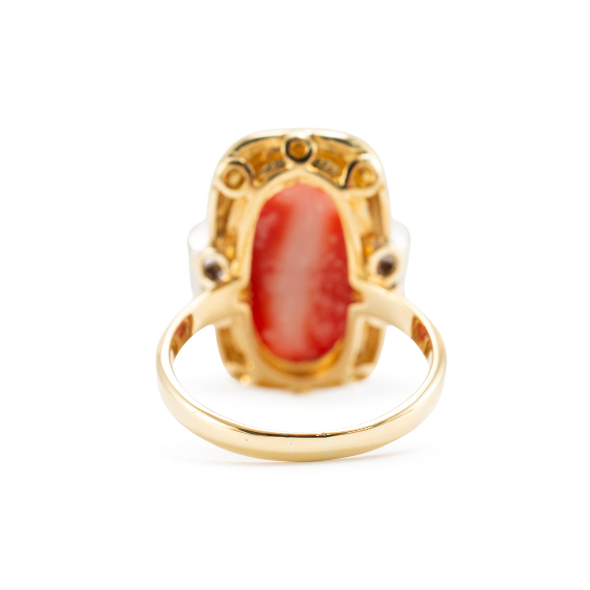 Vintage 18K Yellow Gold 3.84ctw Cabochon Salmon Coral Diamond Cocktail Ring