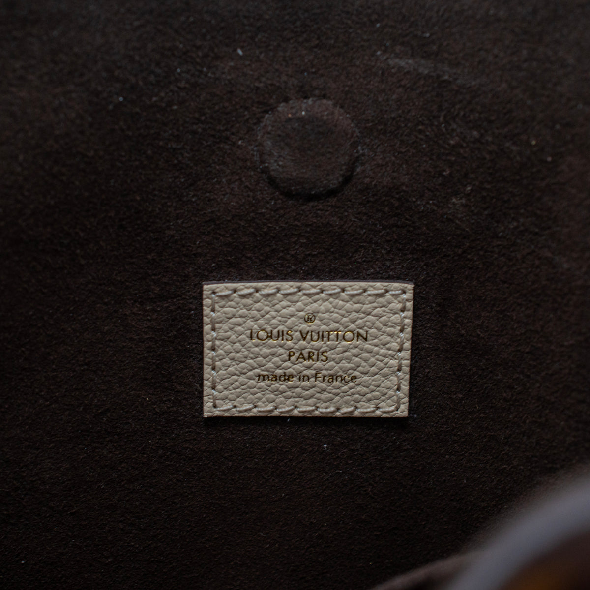 Louis Vuitton Vendôme MM Monogram Canvas Cream Leather Gold-Tone Handle Bag