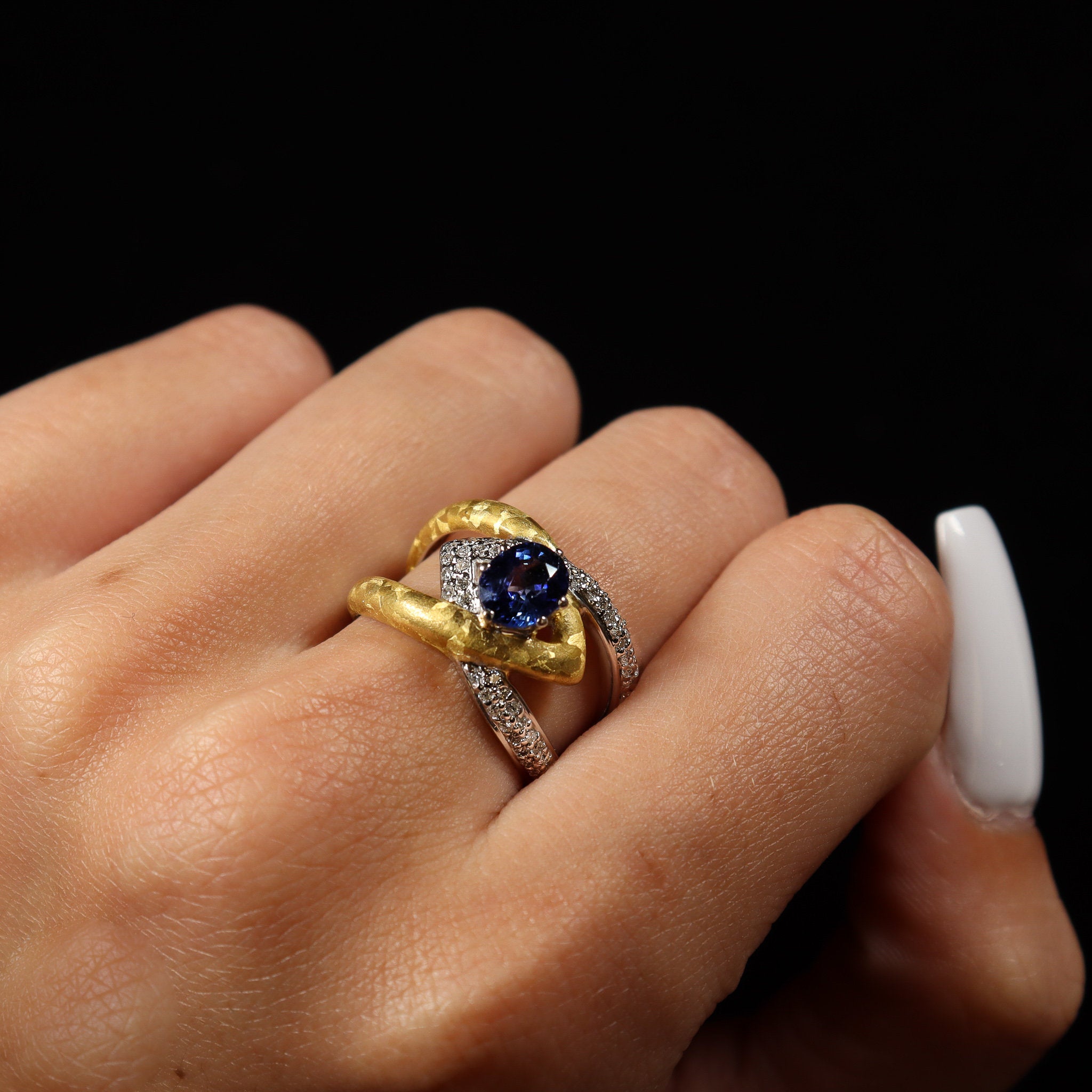 Ladies Cocktail Sapphires And Diamonds 18K Gold Ring