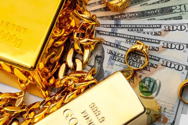 How Much Is My Jewelry Worth? Resale vs. Replacement Value Explained