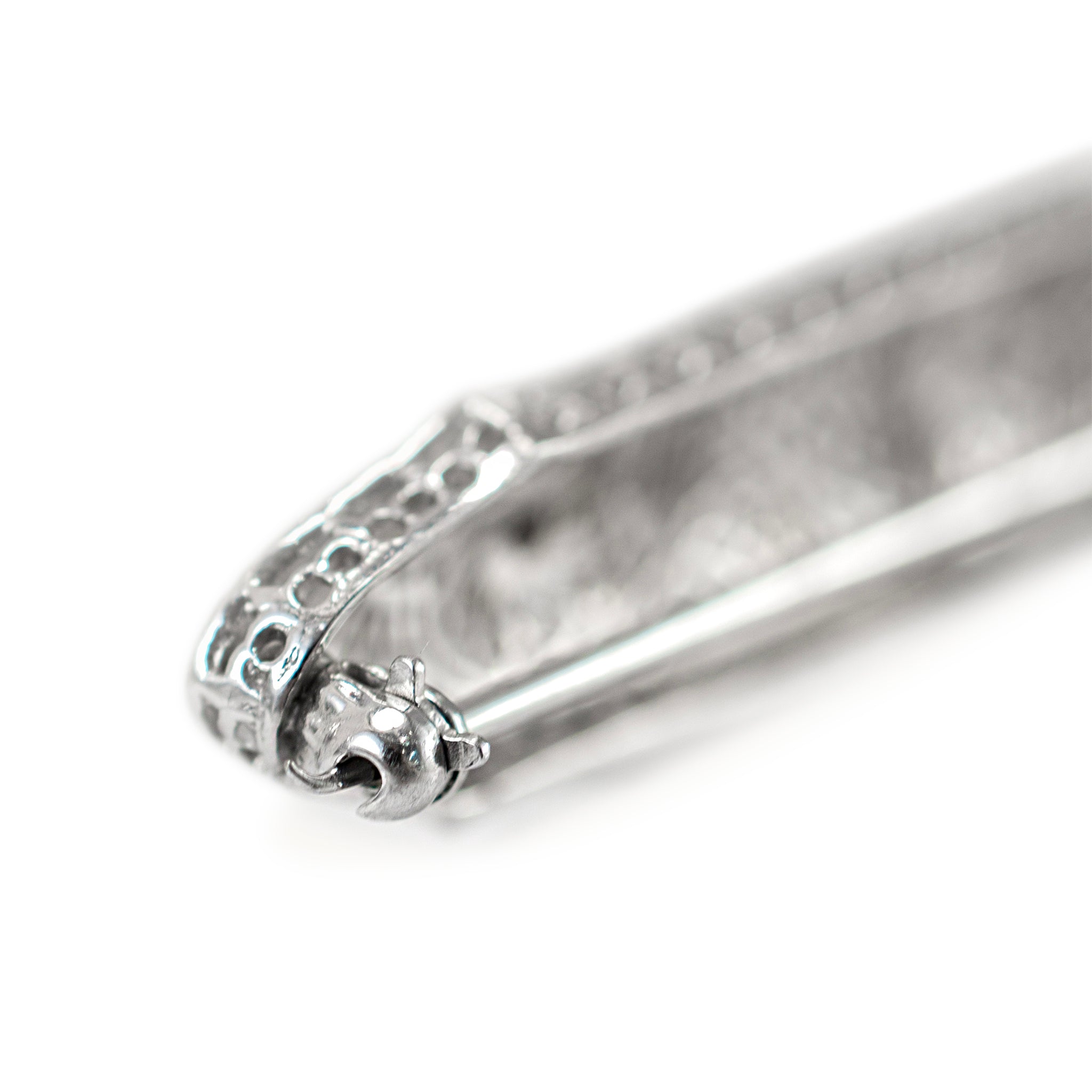 Ladies Antique 14K White Gold Natural Round Diamond Filigree Brooch