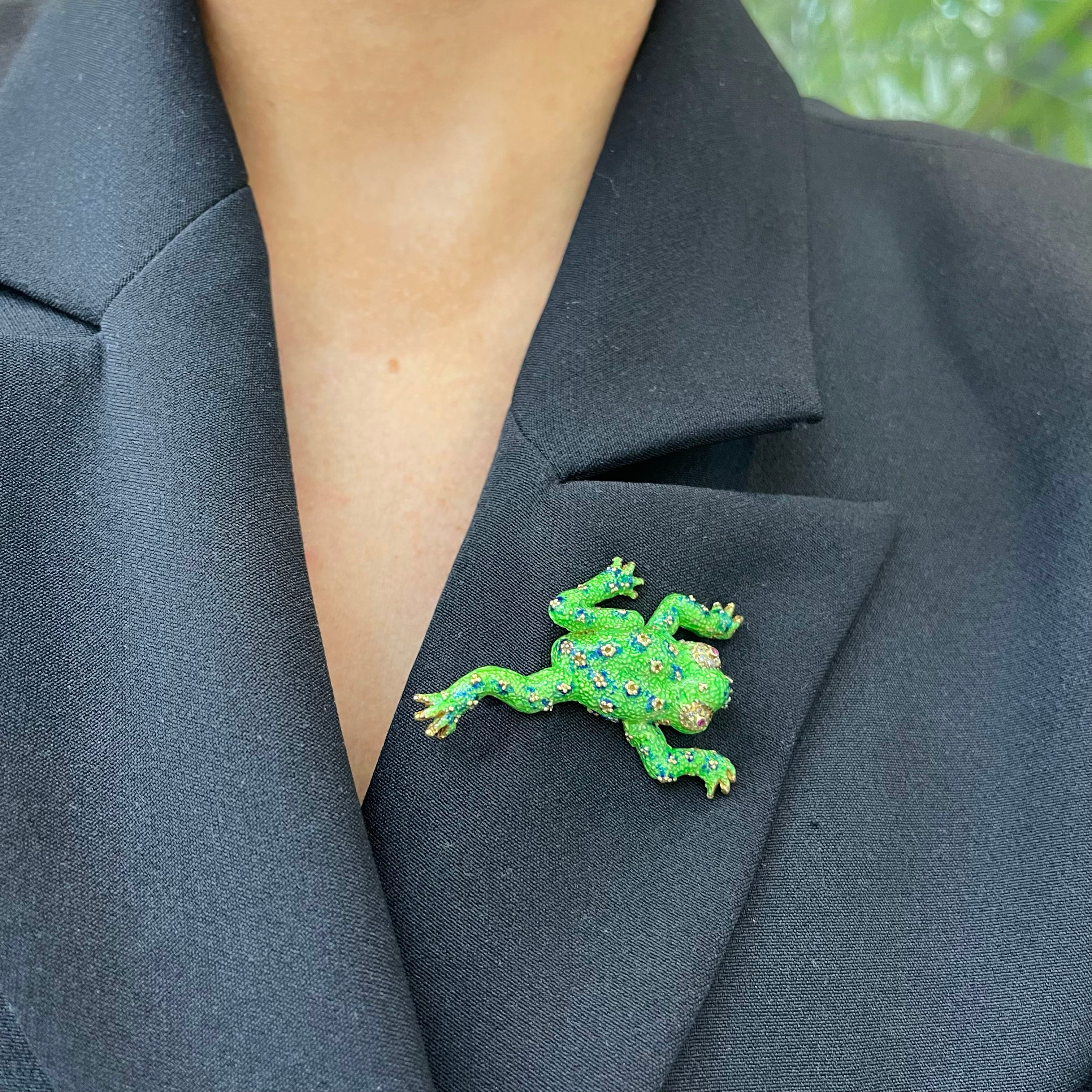 Merrin Vintage 18K Yellow Gold Ruby & Diamond Frog Enamel Brooch / Pin