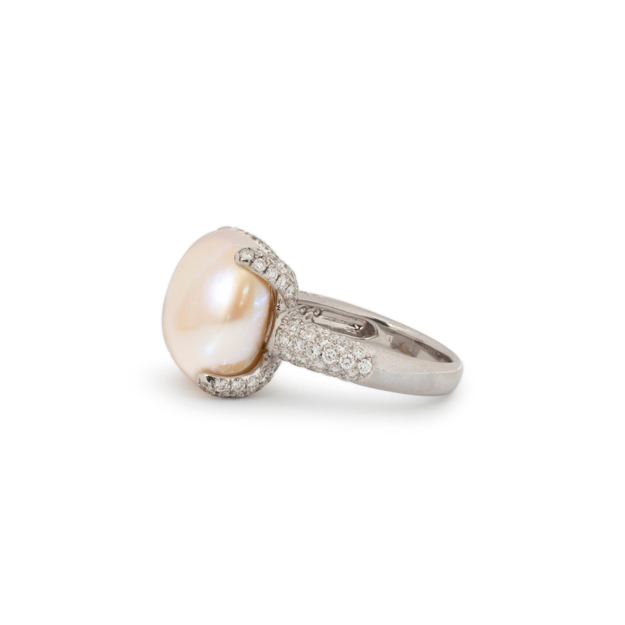 Ladies Vintage 18K White Gold Pearl & Diamonds Cocktail Ring