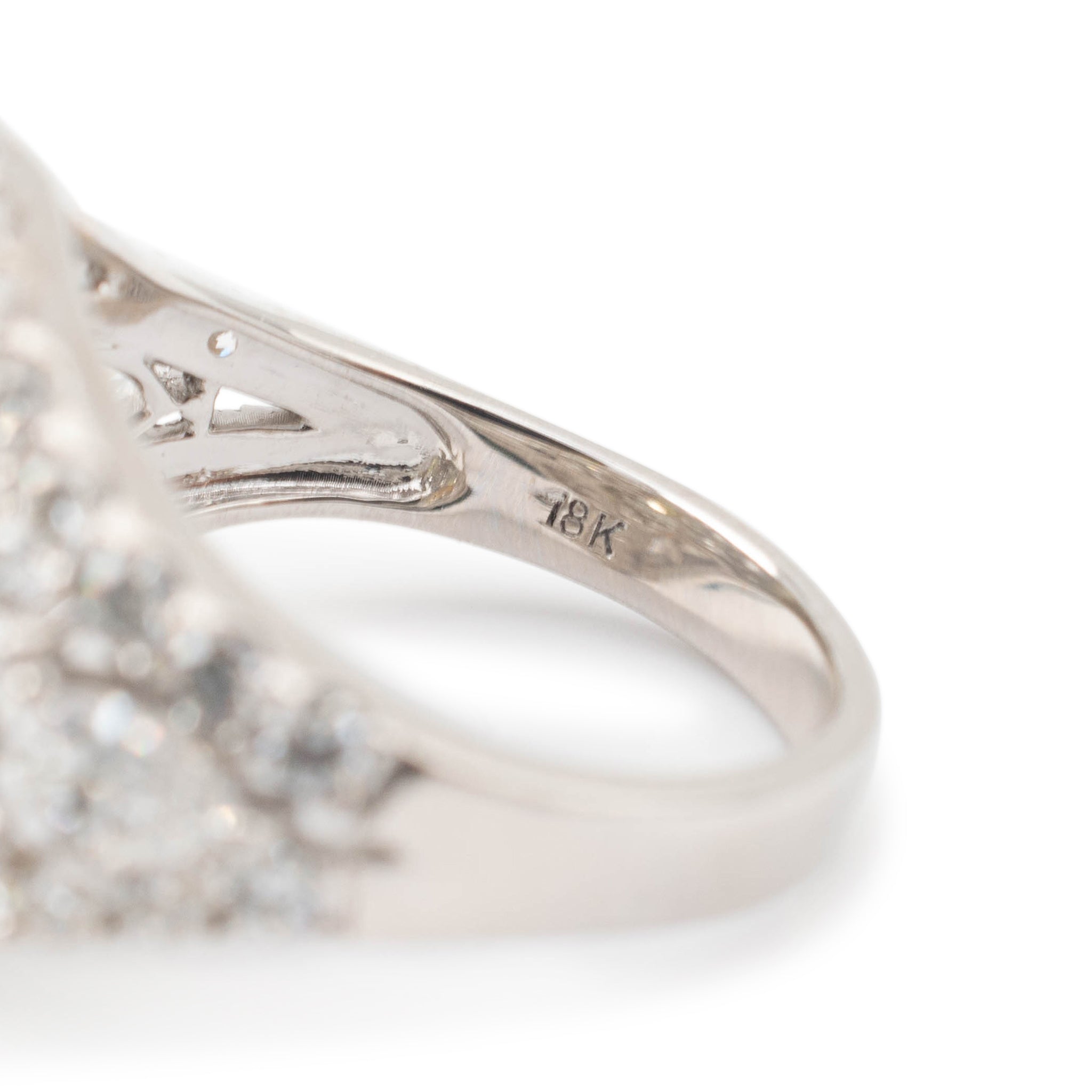 Ladies 18K White Gold GIA Certified Fancy Vivid Green-Yellow Cocktail Ring