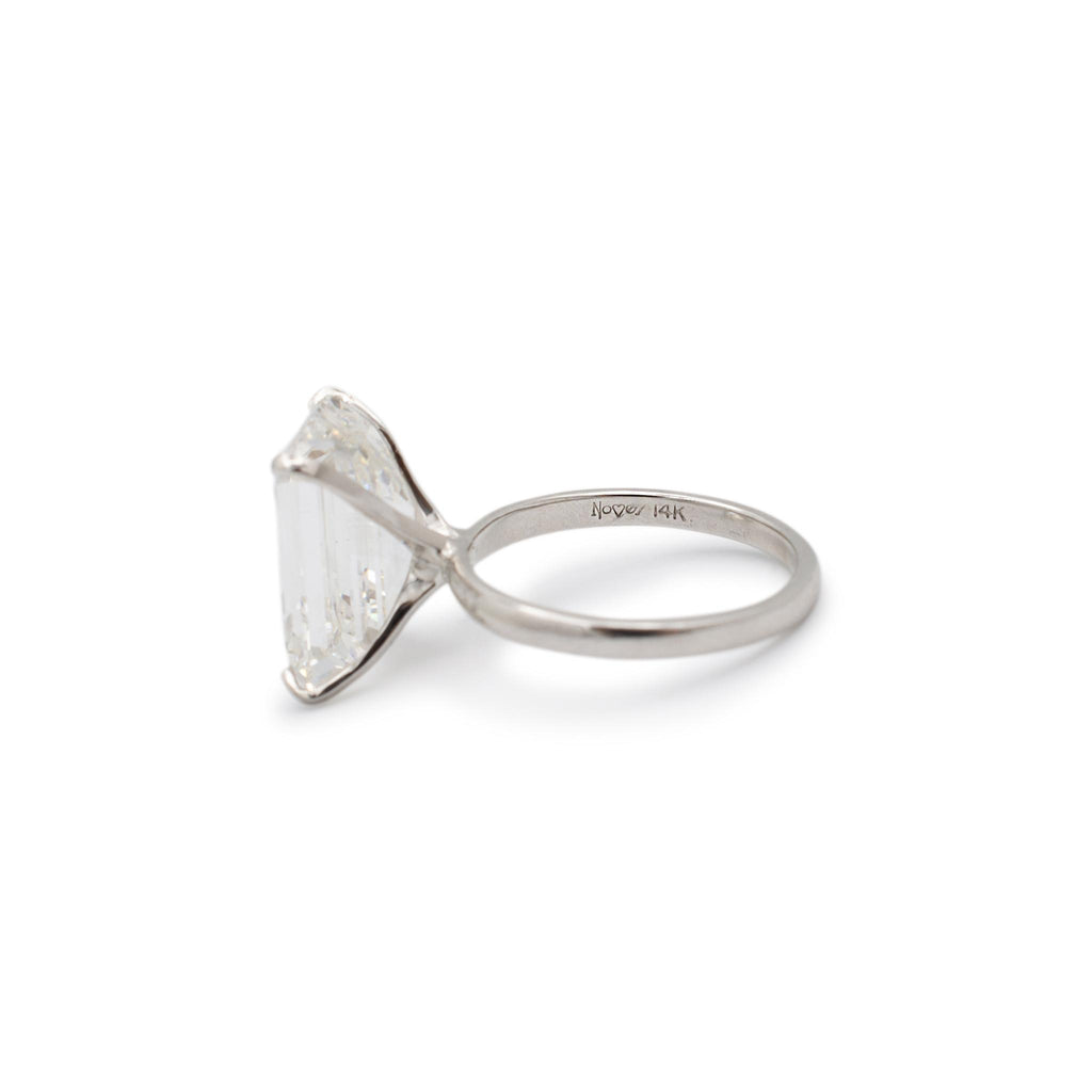 Ladies 14K White Gold Igi 10.18ct Emerald Cut Diamond Solitaire Engagement Ring