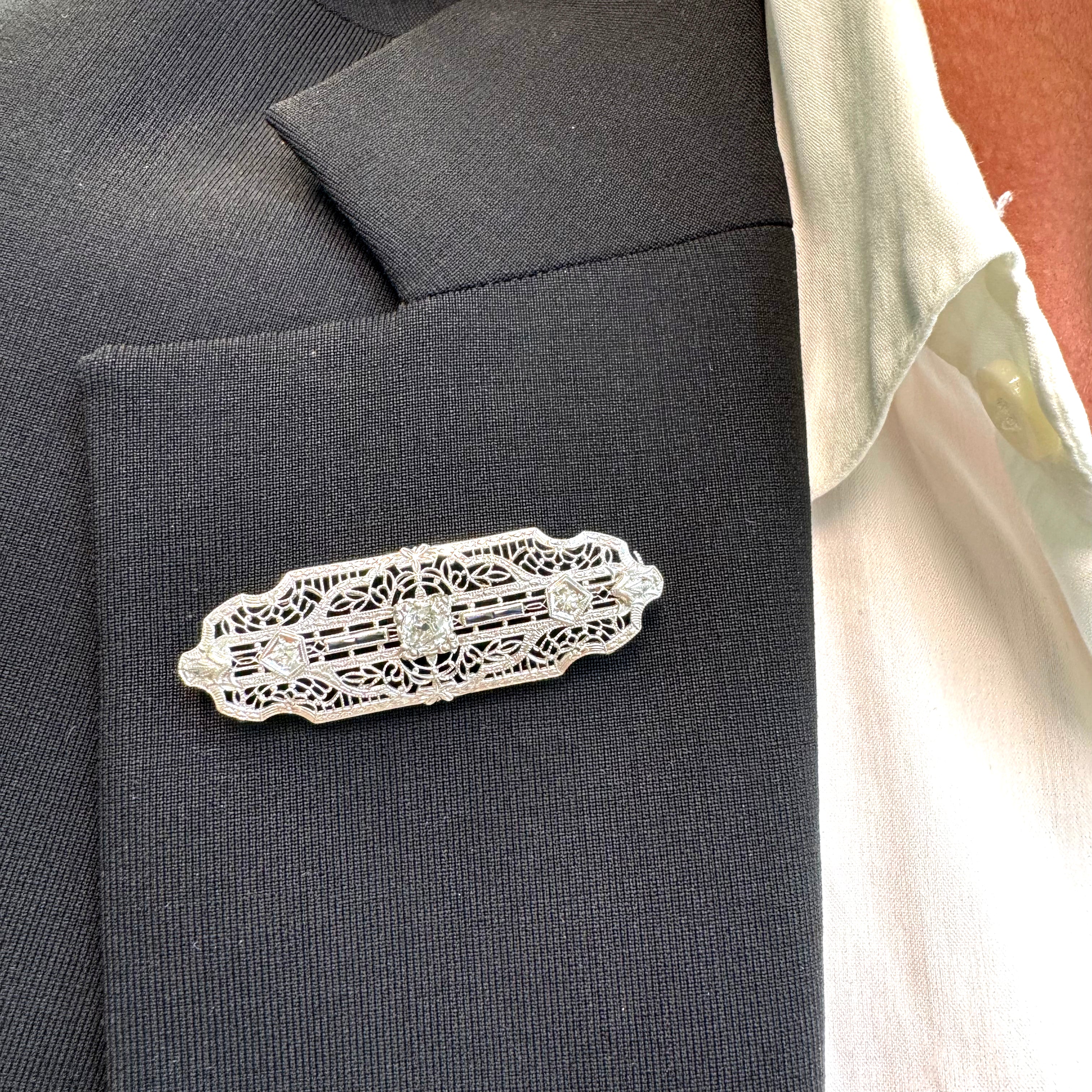 Antique Art Deco 14K White Gold Filigreed Old Cut Diamond & Sapphire Brooch