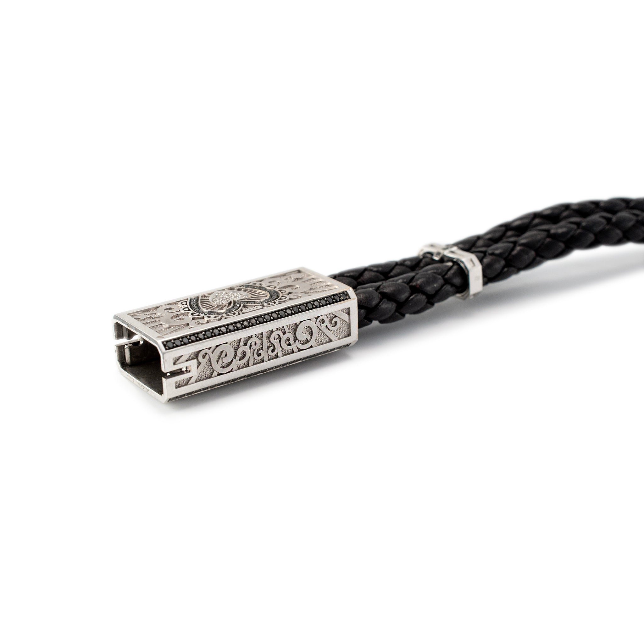 Sword Limited Black Carpe Diem 18K White Gold Titanium Heart Diamond Bracelet