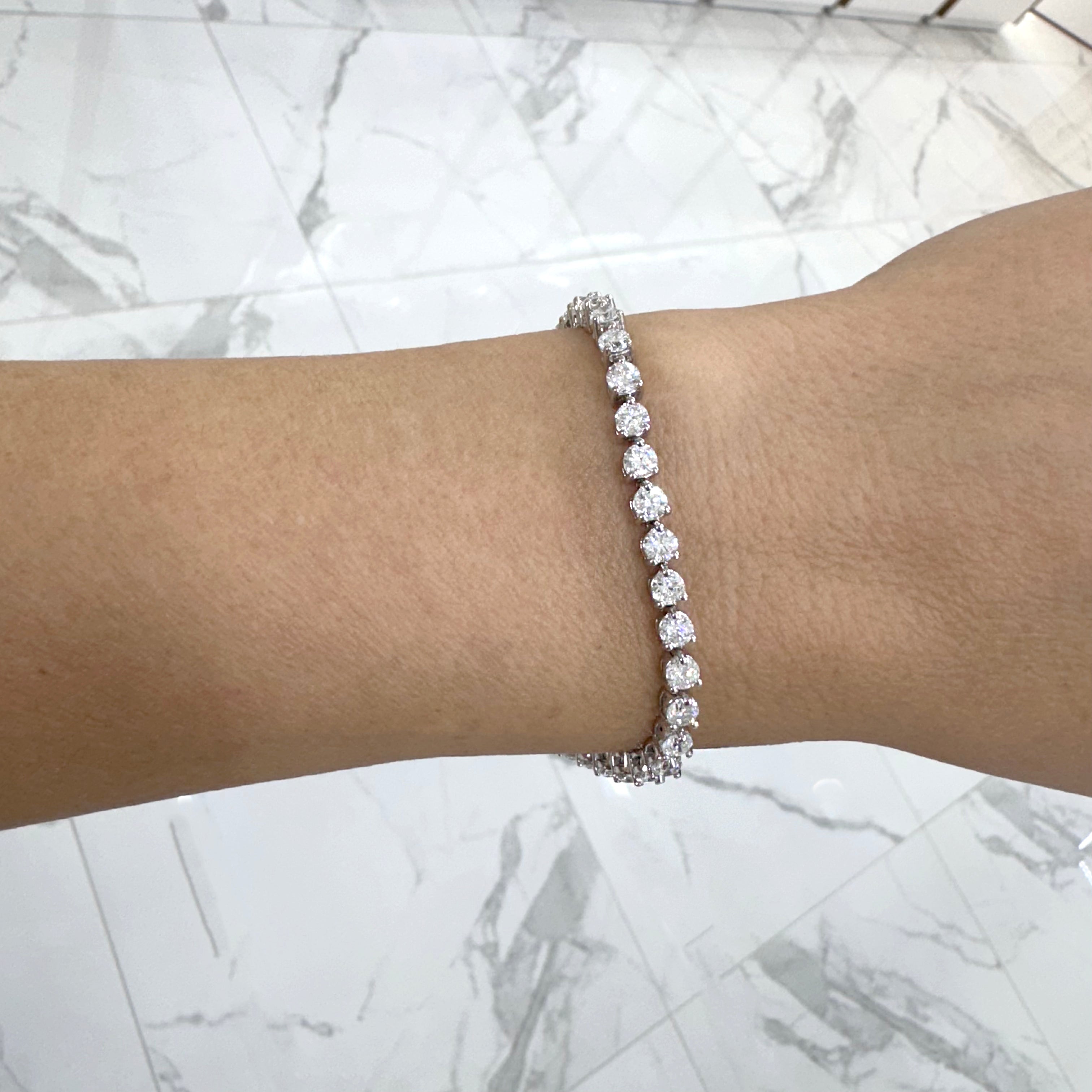 14K White Gold 3-Prong 6.86ct Diamond Tennis Bracelet