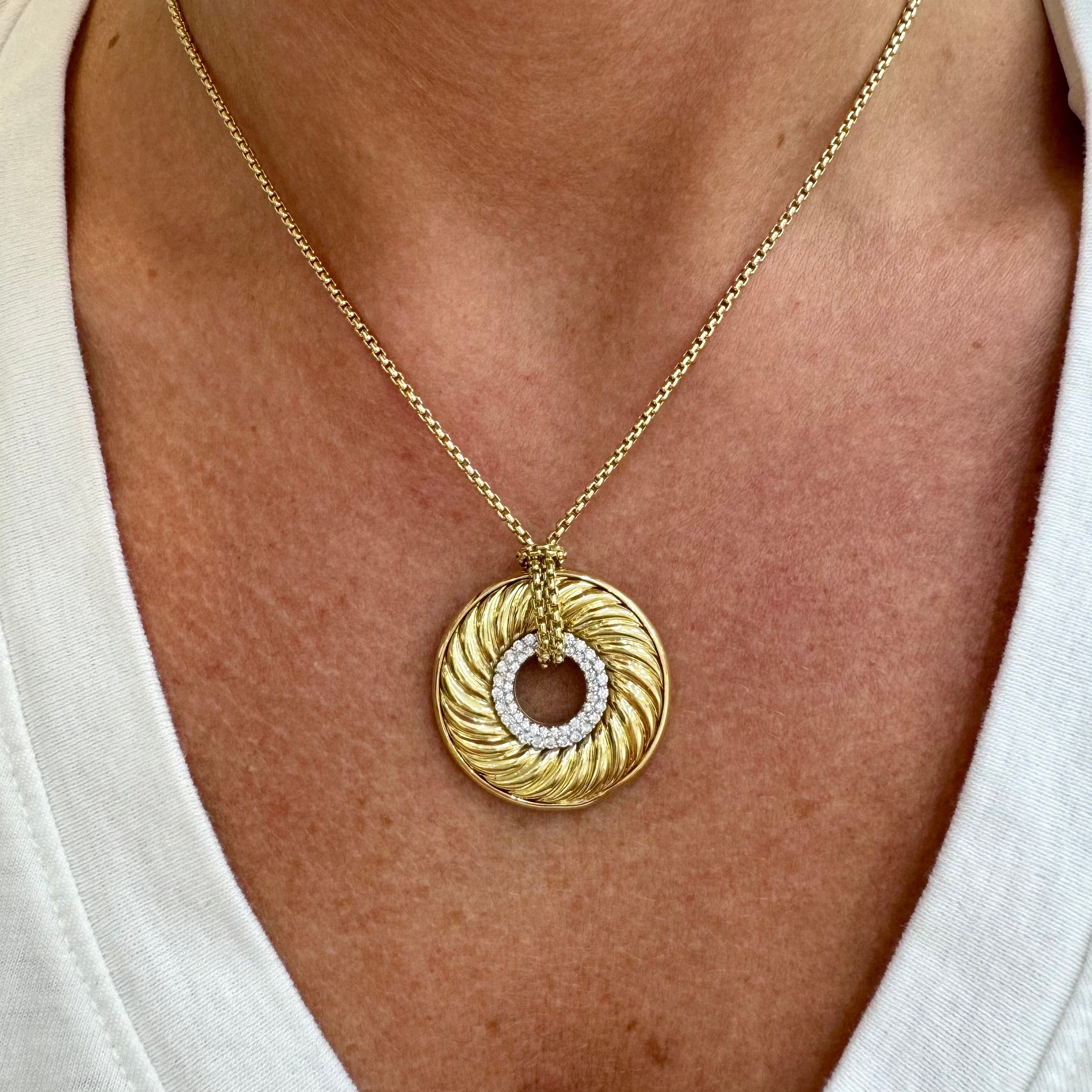 David Yurman 18K Yellow Gold Circle Cable Disc Pave Diamond Pendant Necklace