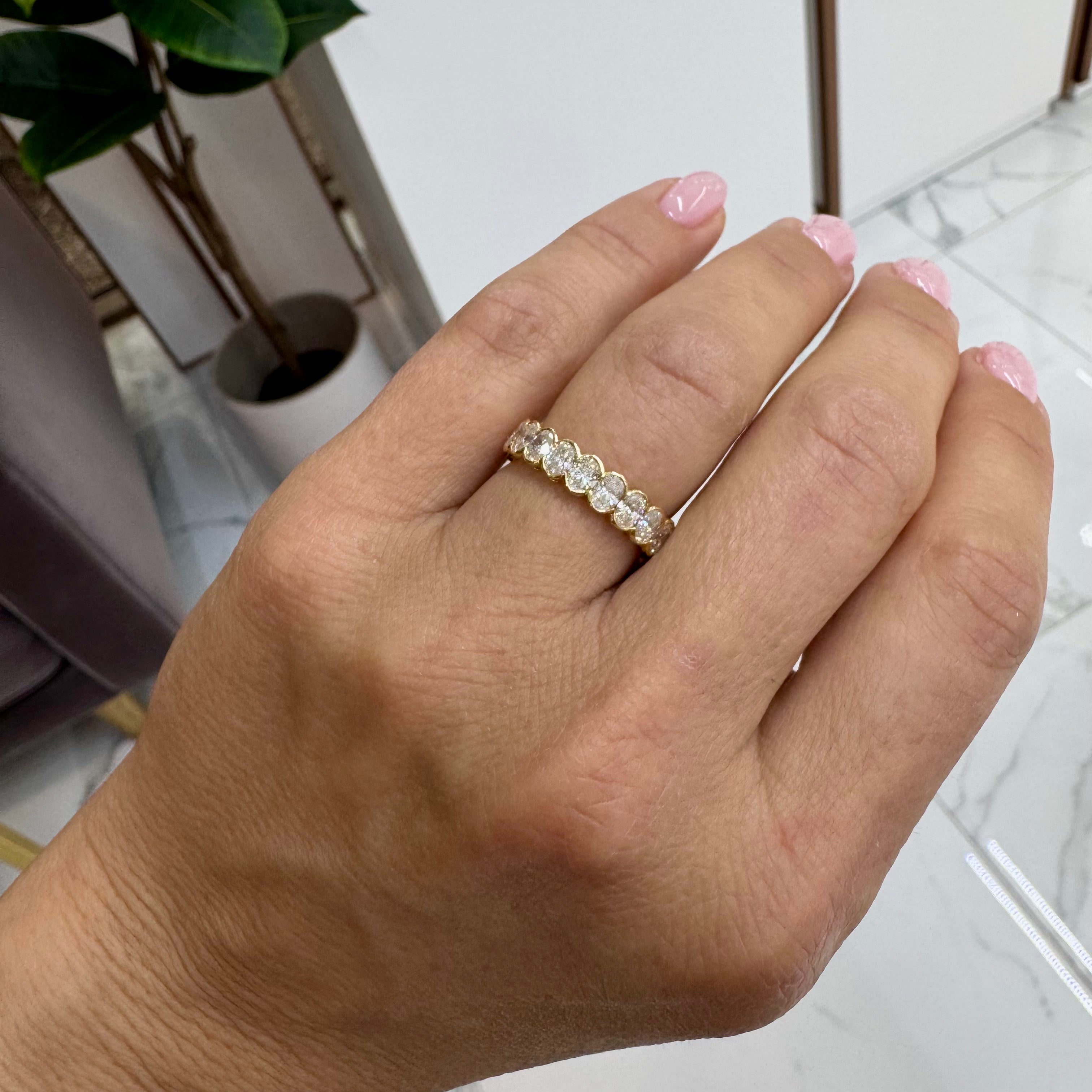 Ladies 18K Yellow Gold Full Eternity 3.17ct Oval Diamond Wedding Band