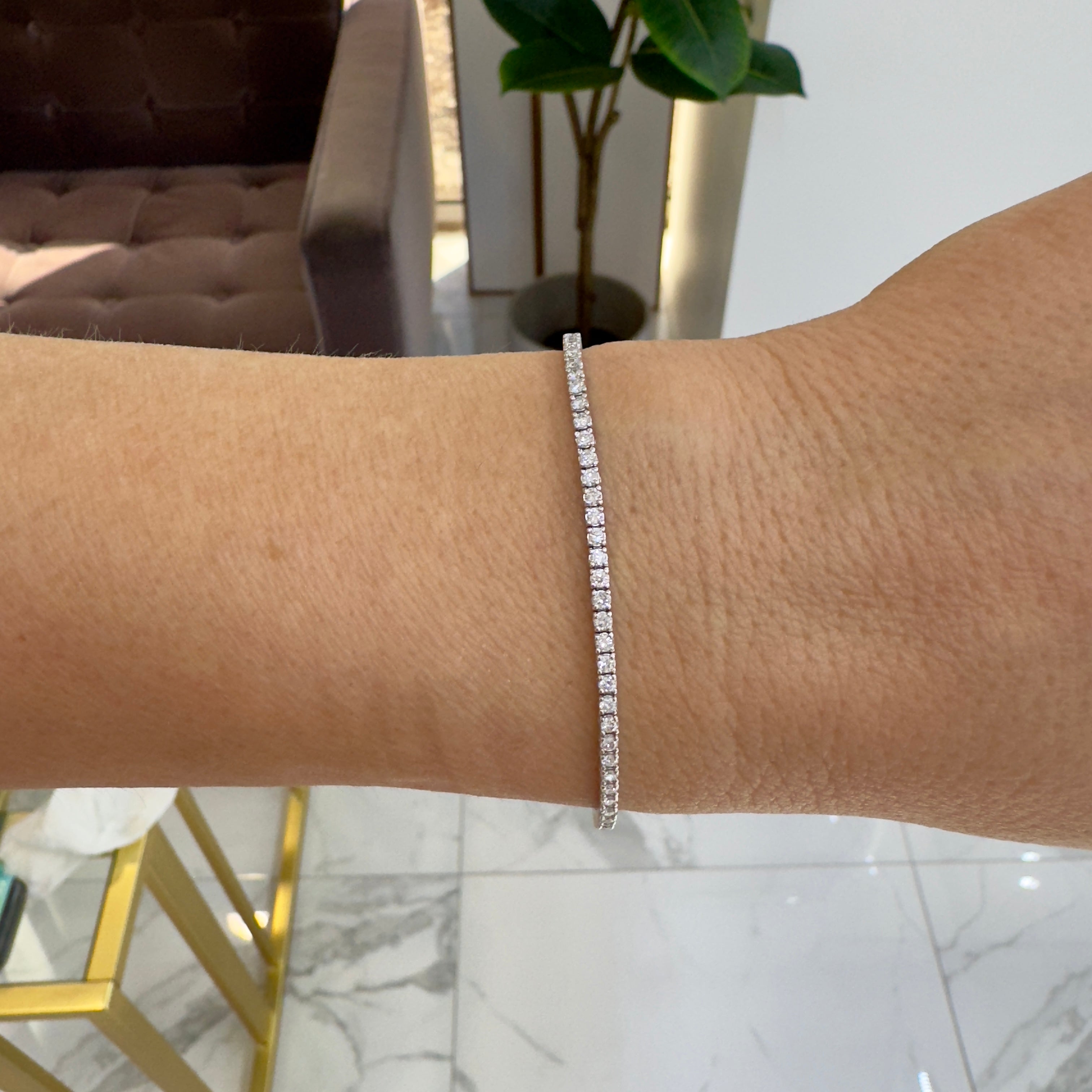 14K White Gold 4-Prong 1.57ct Diamond Tennis Bracelet