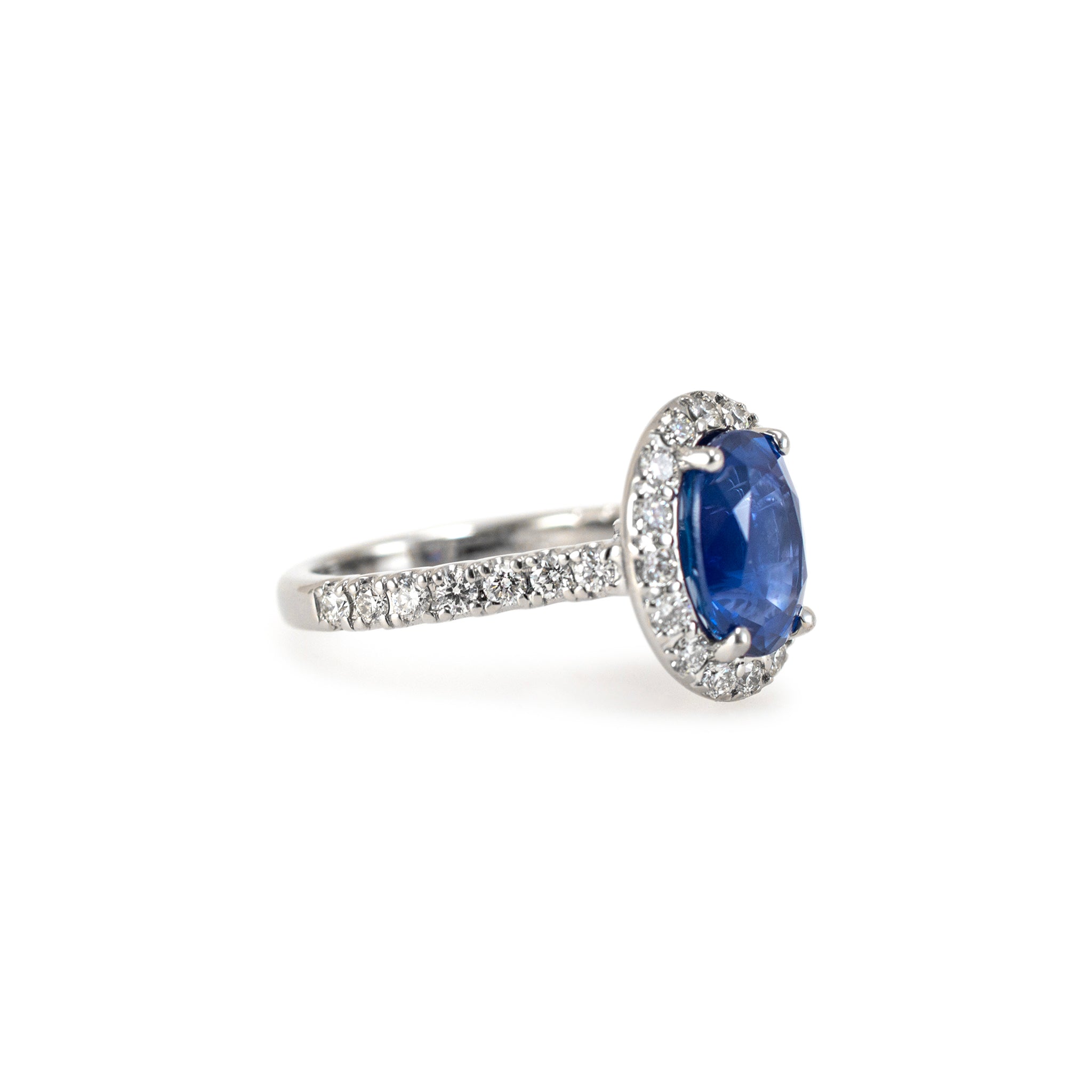 14K White Gold AGL Ceylon 3.54ct Oval Sapphire Halo Diamond Cocktail Ring