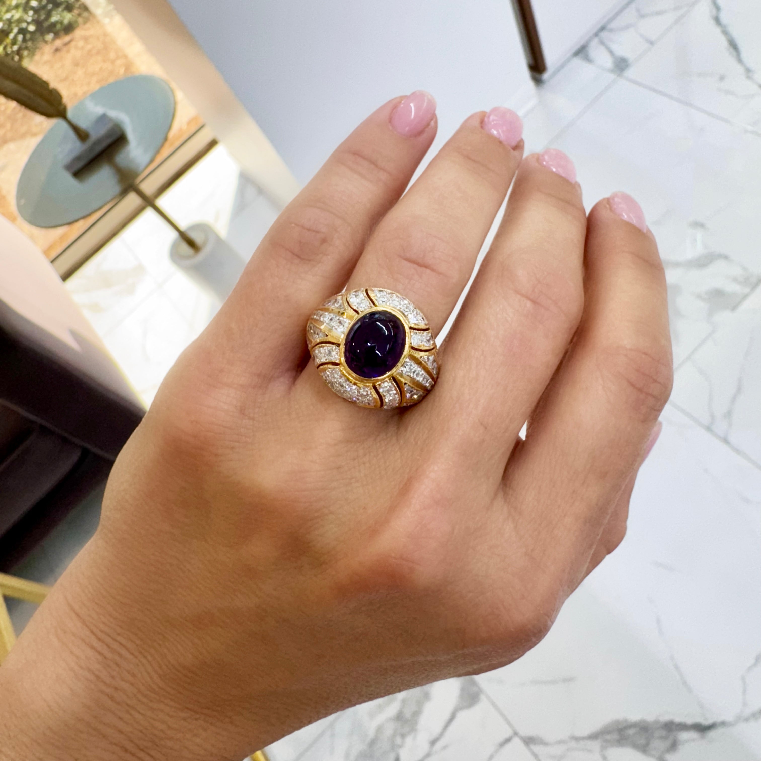 Vintage 18K Yellow Gold Oval Amethyst Accented Diamond Cocktail Ring
