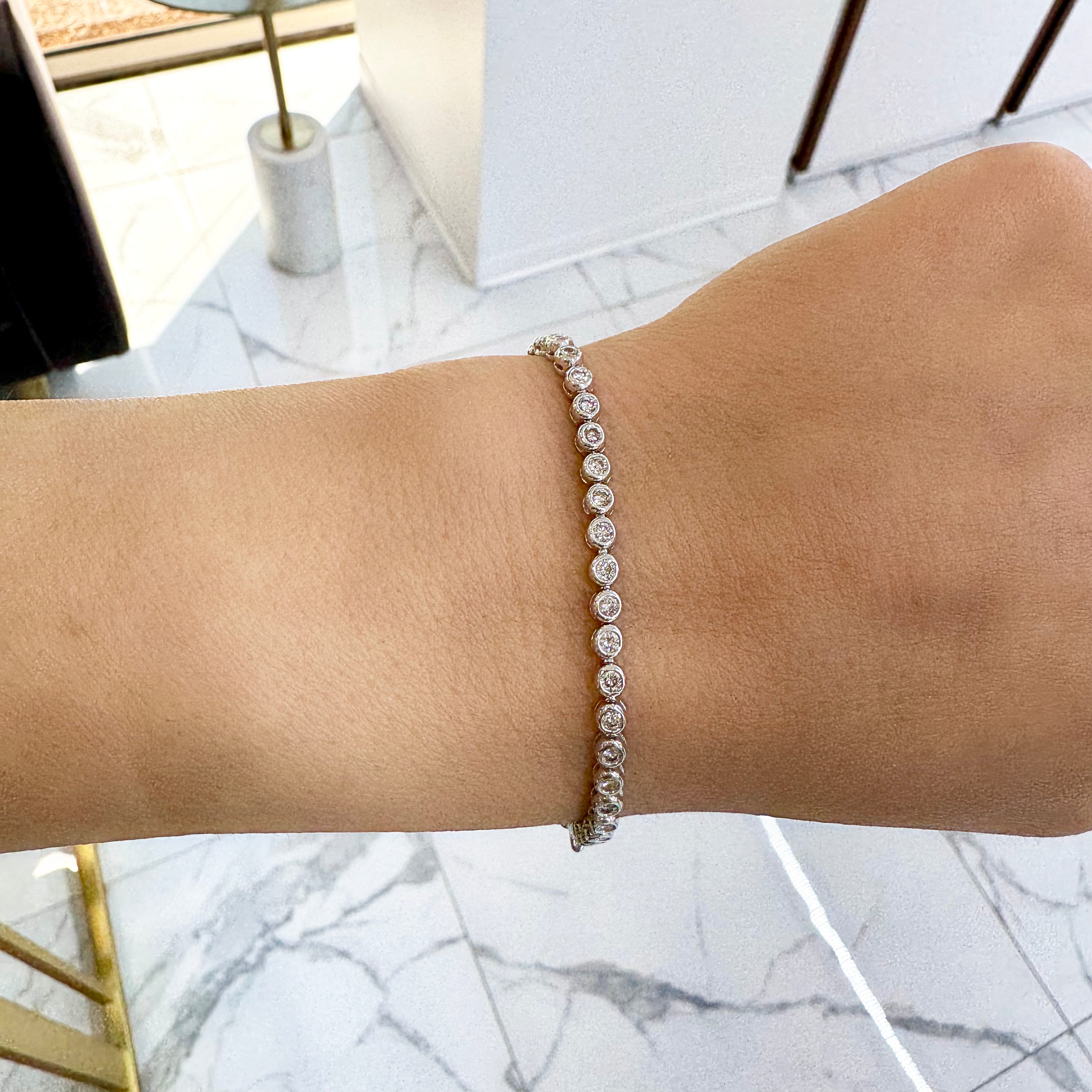 14K White Gold Bezel Set 1.94ct Diamond Tennis Bracelet