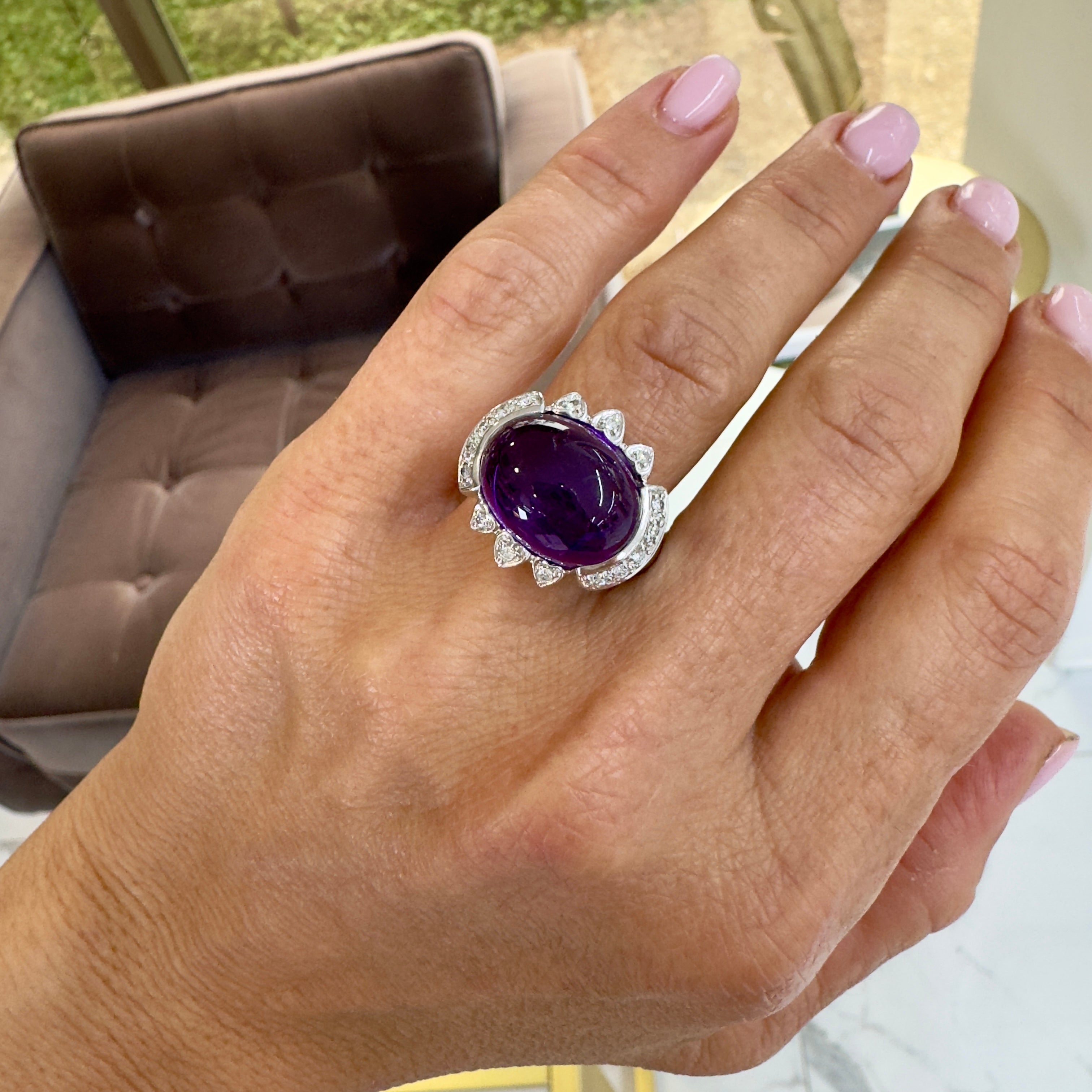 Vintage 18K White Gold Halo Diamond 7.44ct Amethyst Cabochon Cocktail Ring