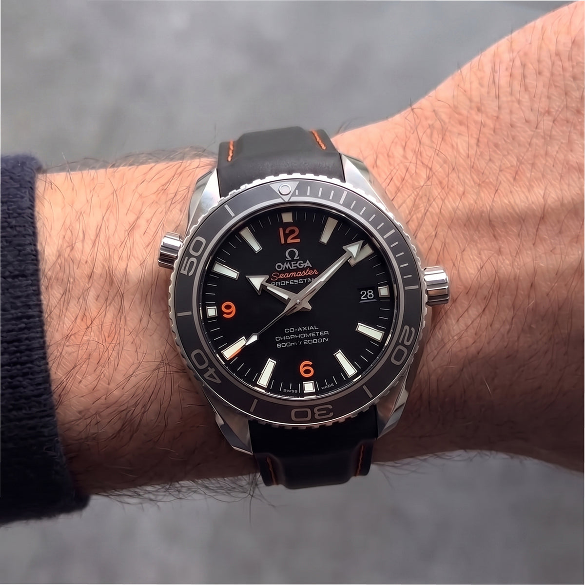 2015 Omega Seamaster Planet Ocean 42MM 232.32.42.21.01.005 Automatic Steel Watch