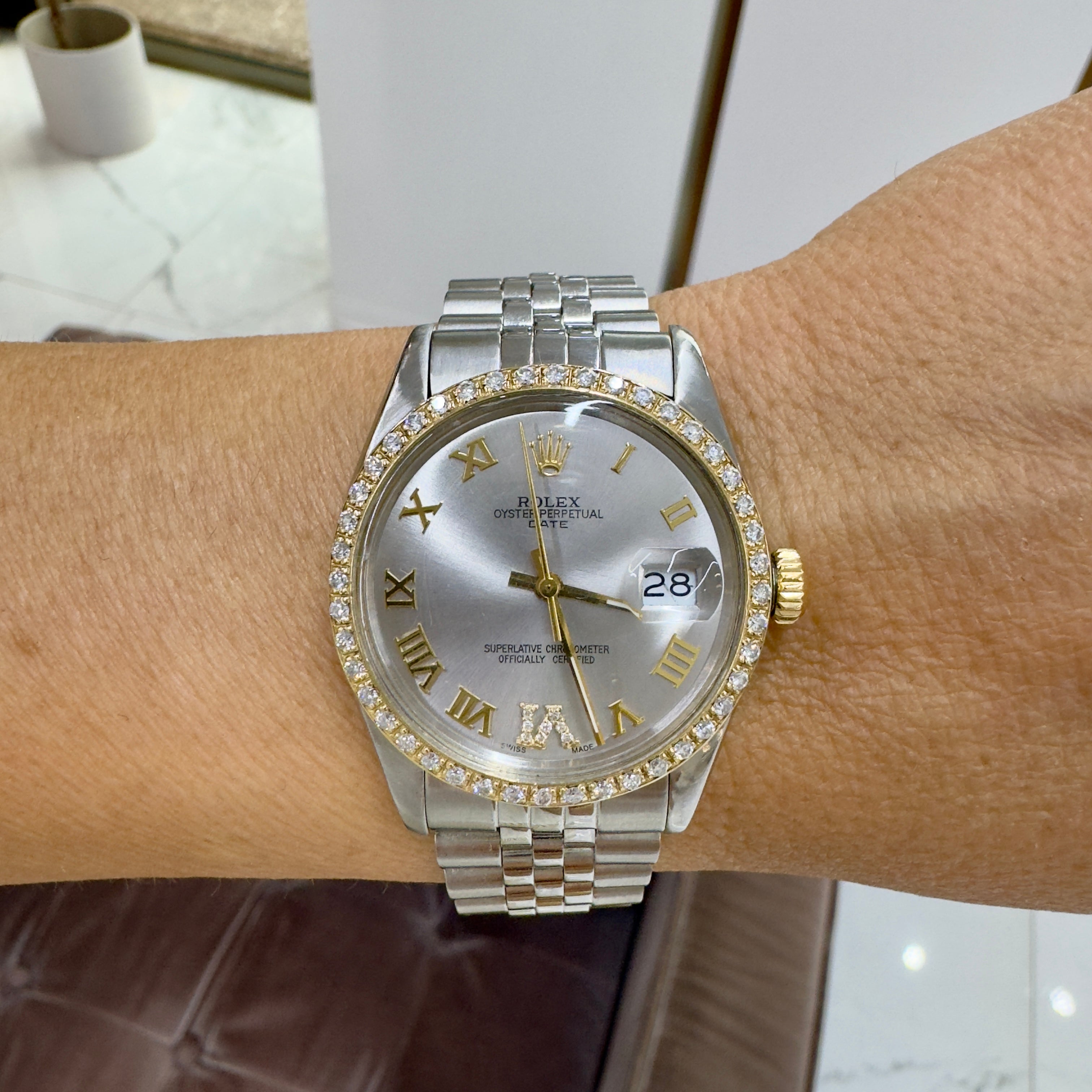 Rolex Oyster Perpetual Date 34MM 1501 Roman Diamond Jubilee Gold Steel Watch