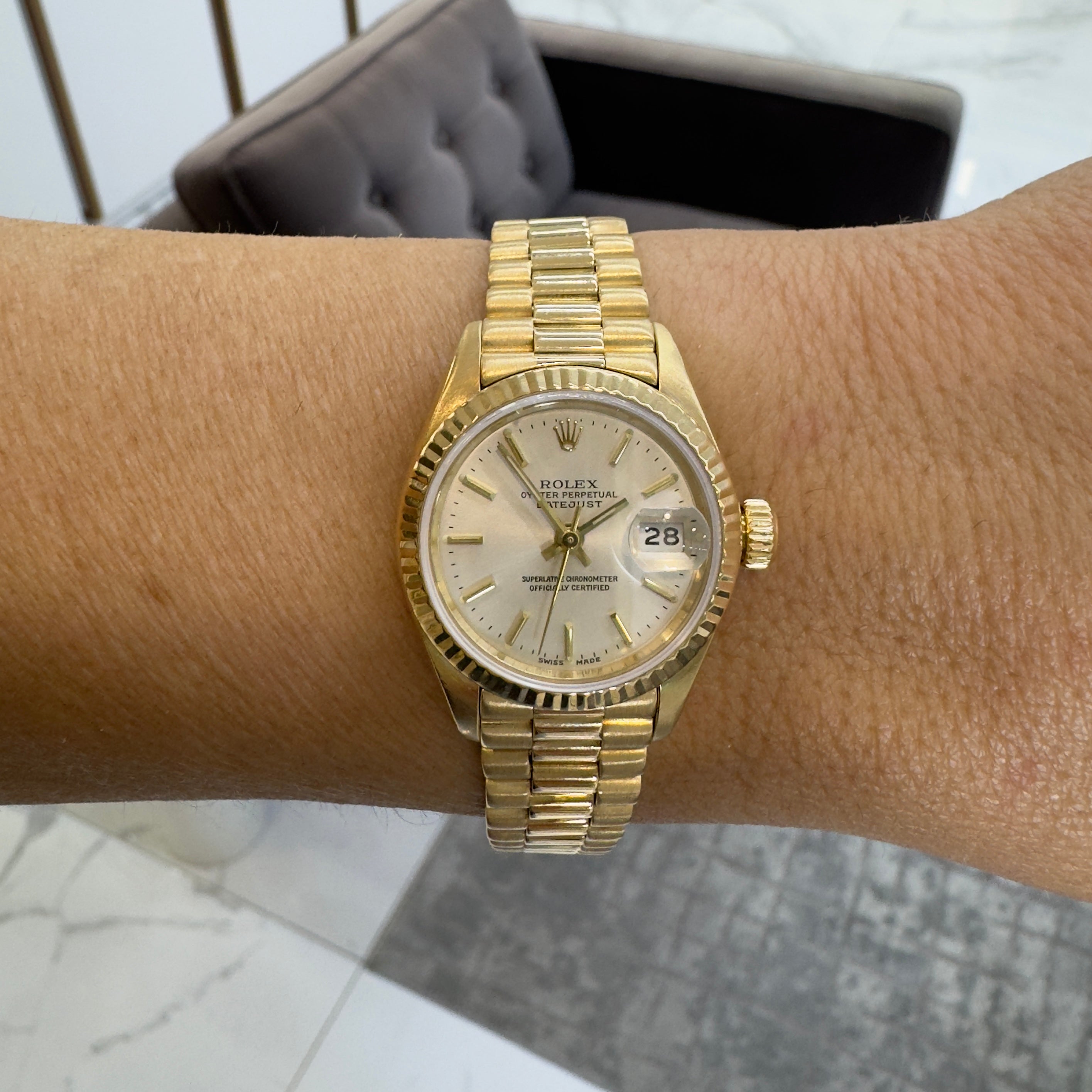 1988 Rolex Datejust 26MM 69178 Silver Dial President 18K Yellow Gold Watch