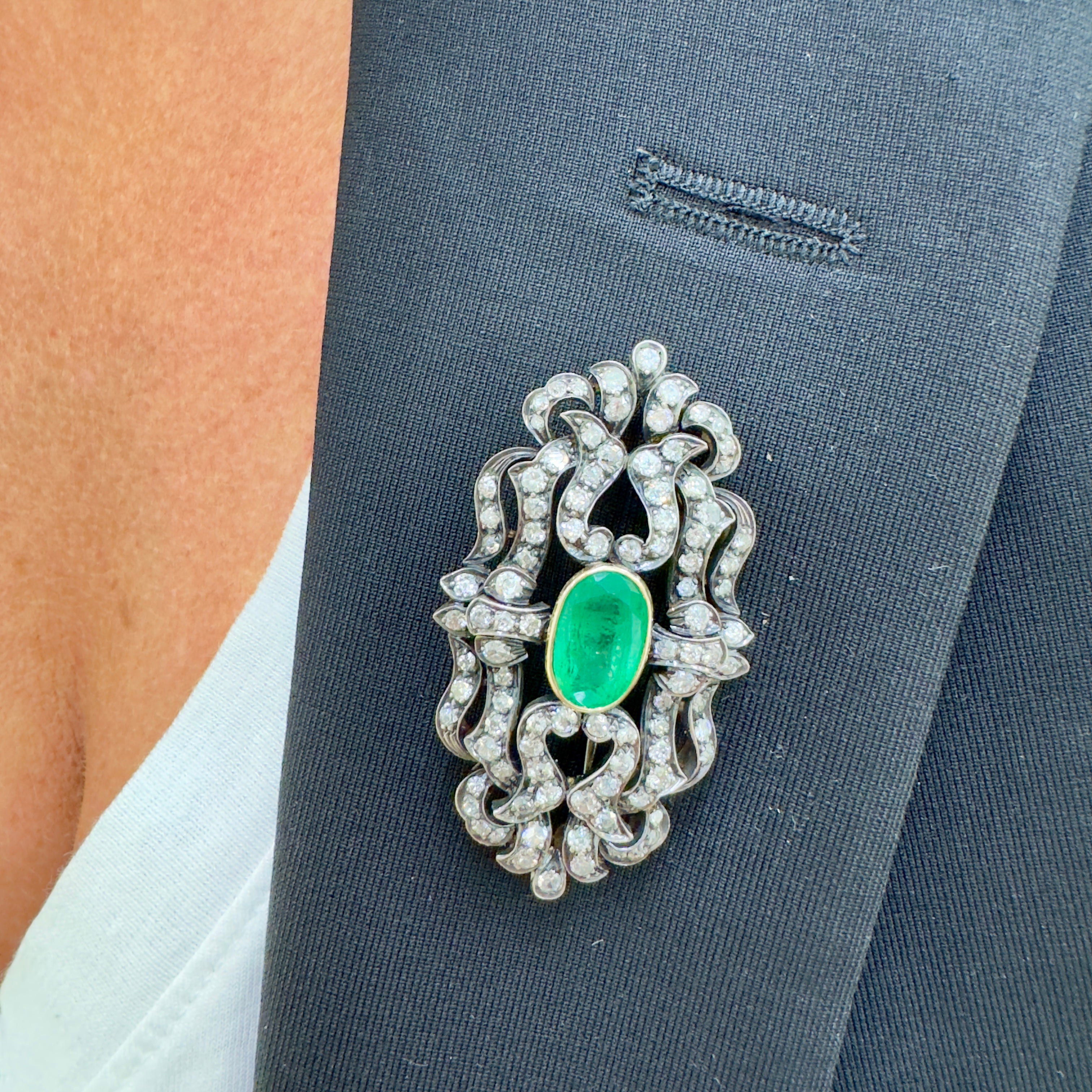Antique Victorian Silver Top 18K Yellow Gold F1 GIA Russian Emerald Diamond PIN