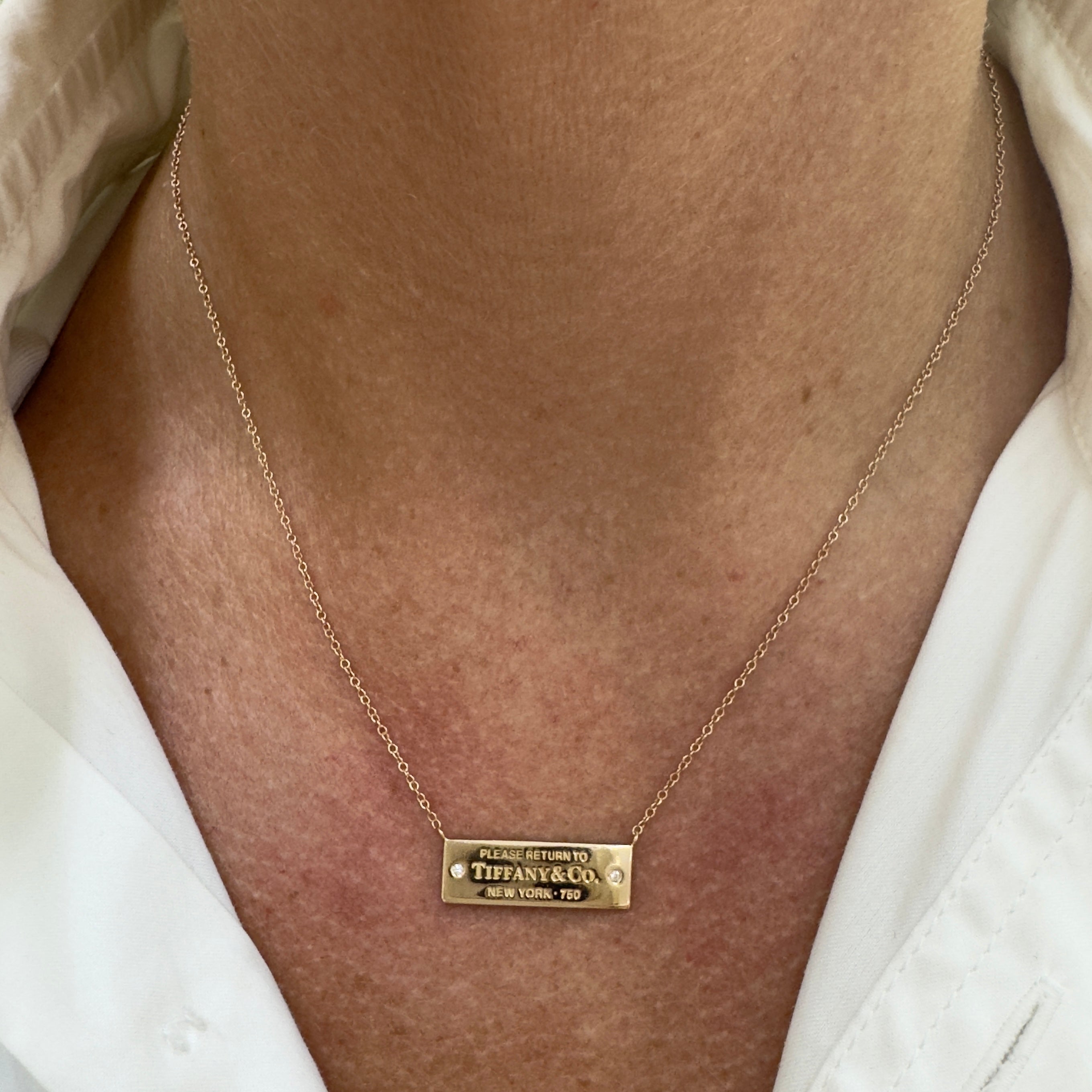 Tiffany & Co. Return to Tiffany 18K Yellow Gold Diamond Bar Pendant Necklace