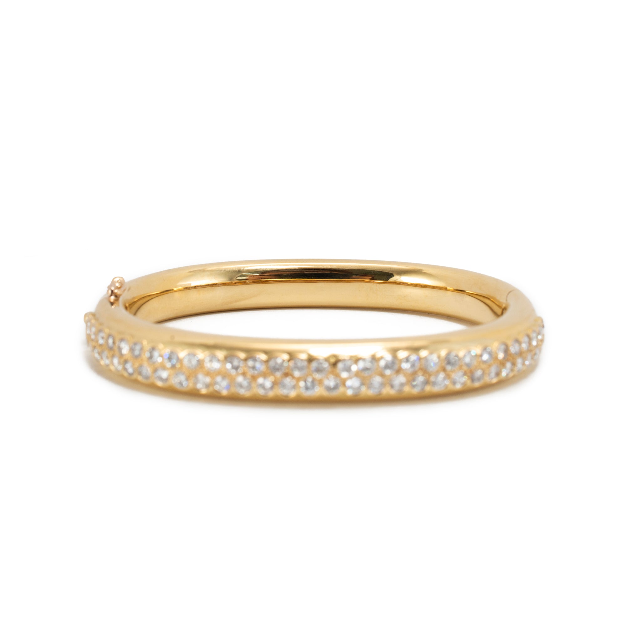 Vintage Swiss 18K Yellow Gold 4.50ct Pave Diamond Hinged Rounded Bangle Bracelet