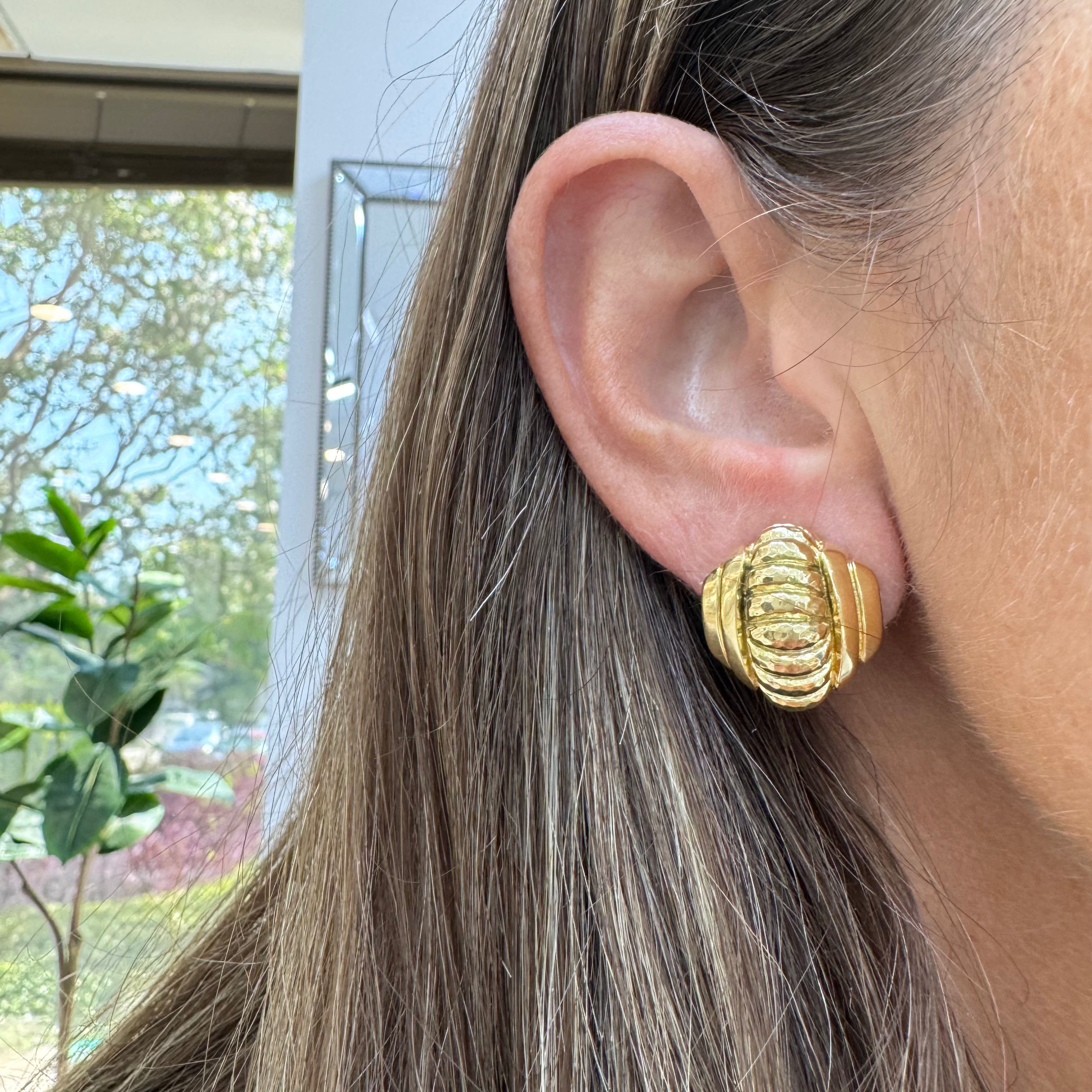 Vintage David Webb 18K Yellow Gold Hammered Dome Clip Earrings