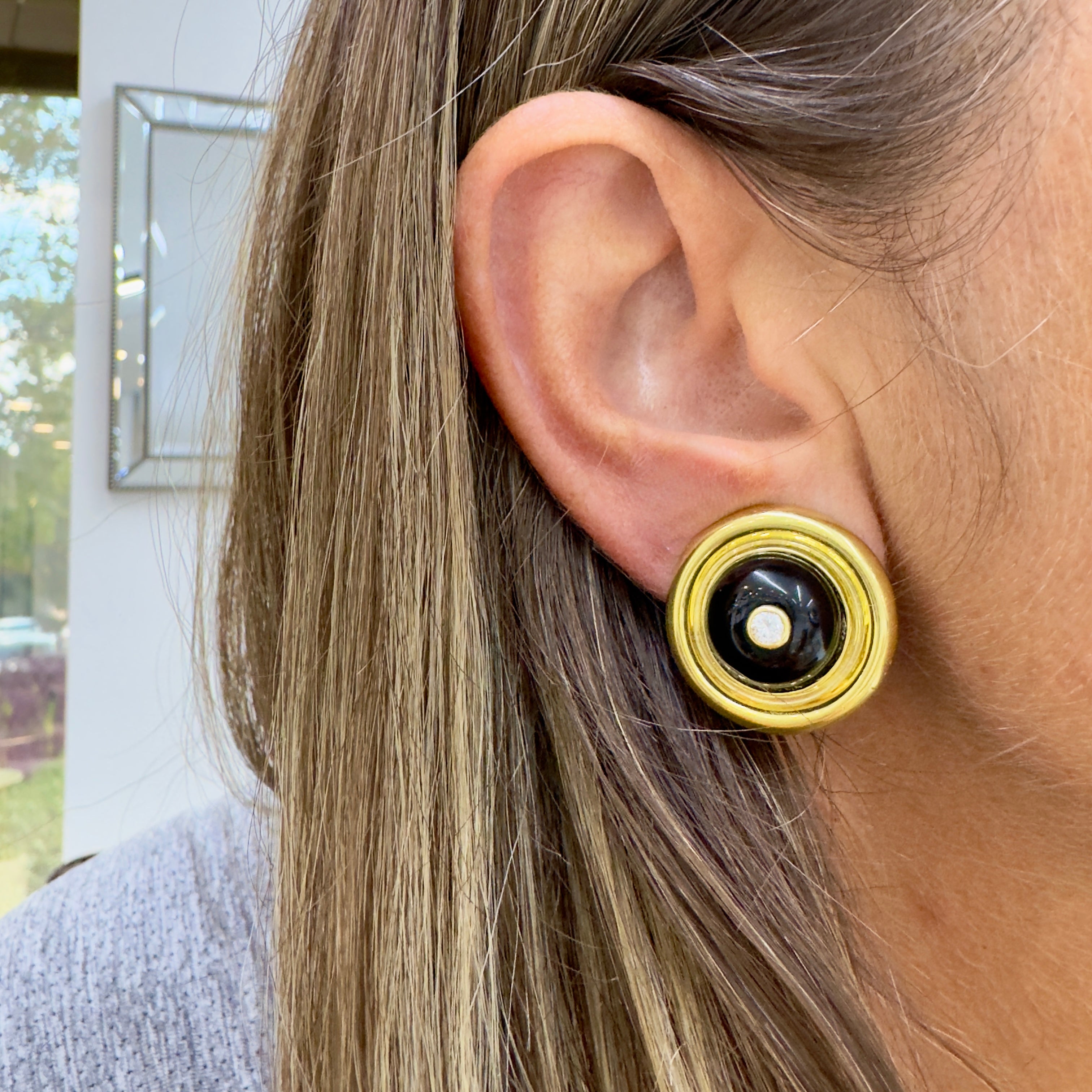 Vintage Oscar Heyman and Bros. 18K Yellow Gold Onyx Diamond Clip on Earrings