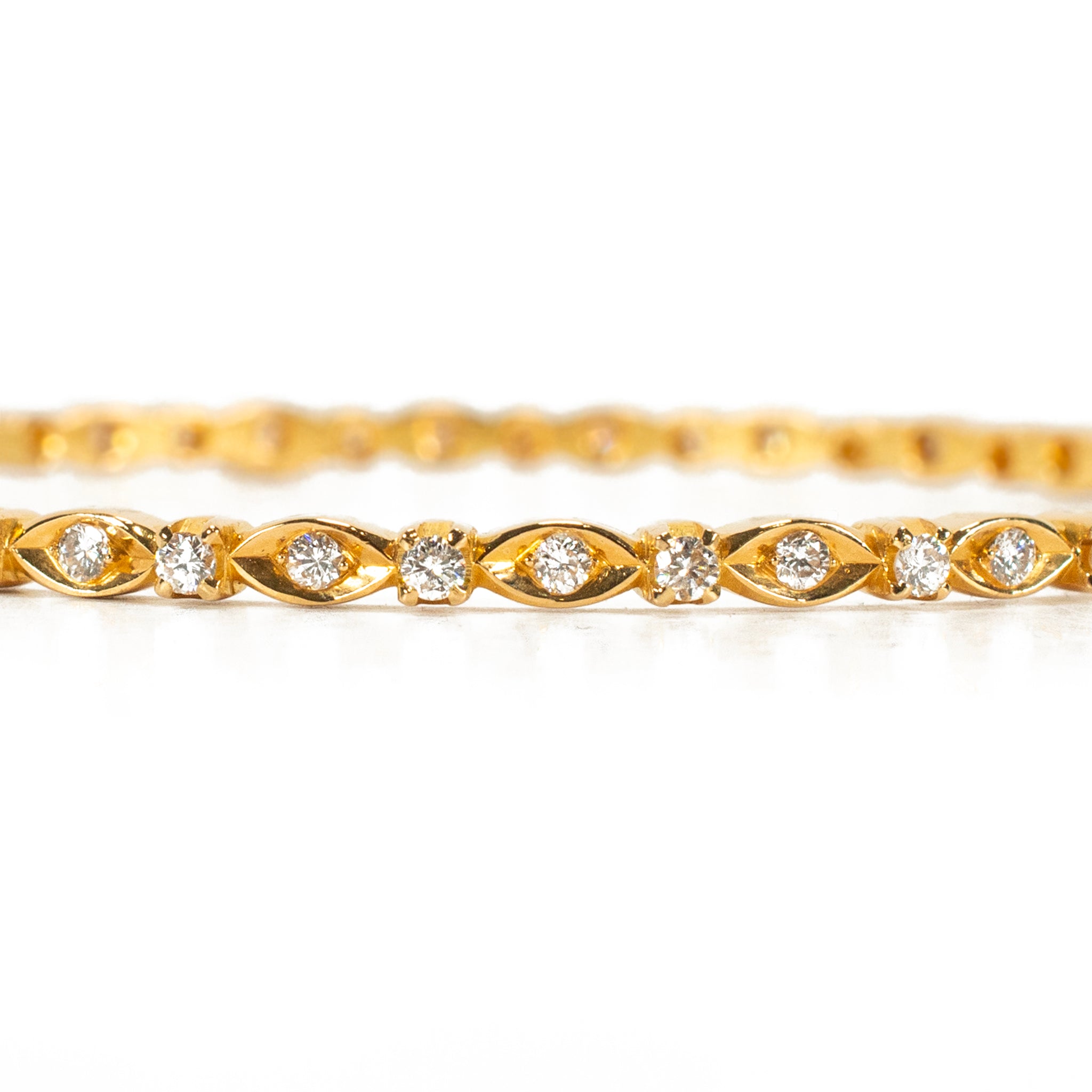 18K Yellow Gold Eternity 1.56ct Diamond Stackable Bangle Bracelet