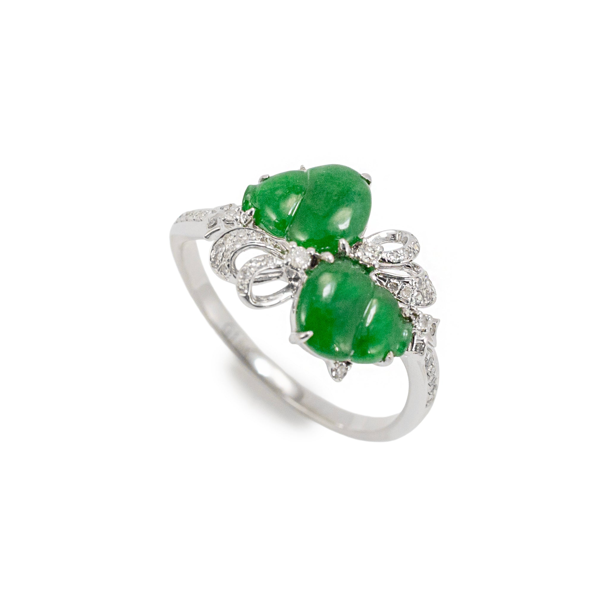 18K White Gold 1.30ct Delicate Green Icy Jadeite Jade Diamond Cocktail Ring