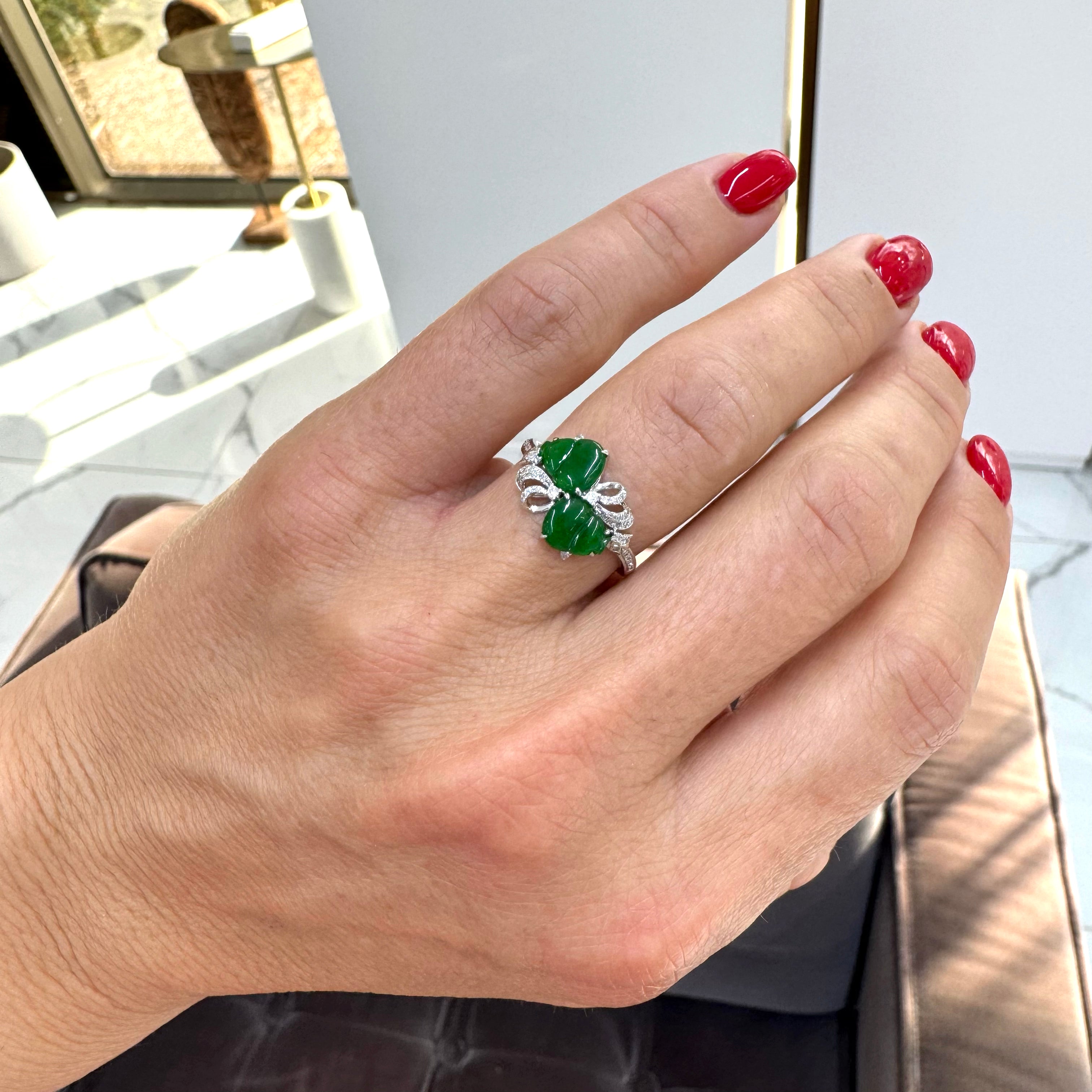 18K White Gold 1.30ct Delicate Green Icy Jadeite Jade Diamond Cocktail Ring