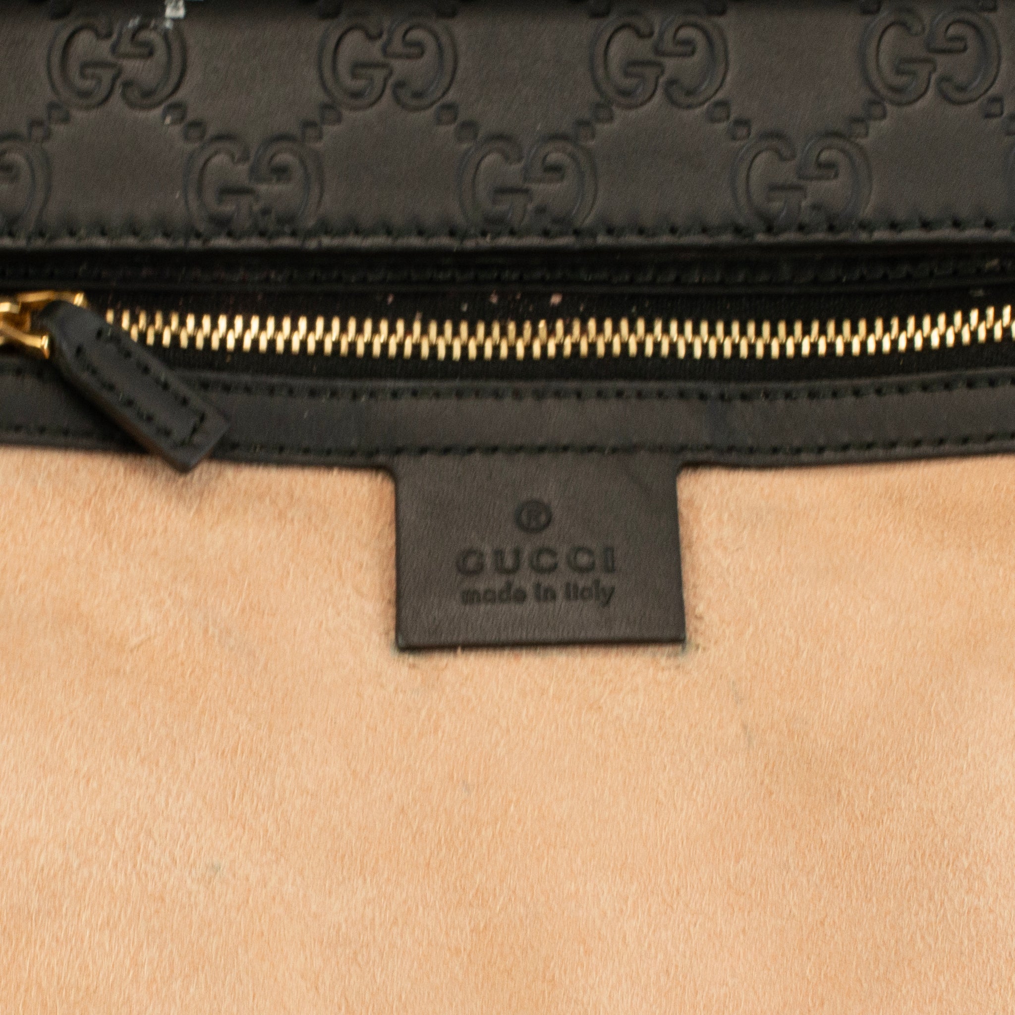 Gucci Gg Signature Black Gold-Hardware Padlock Top Handle Bag