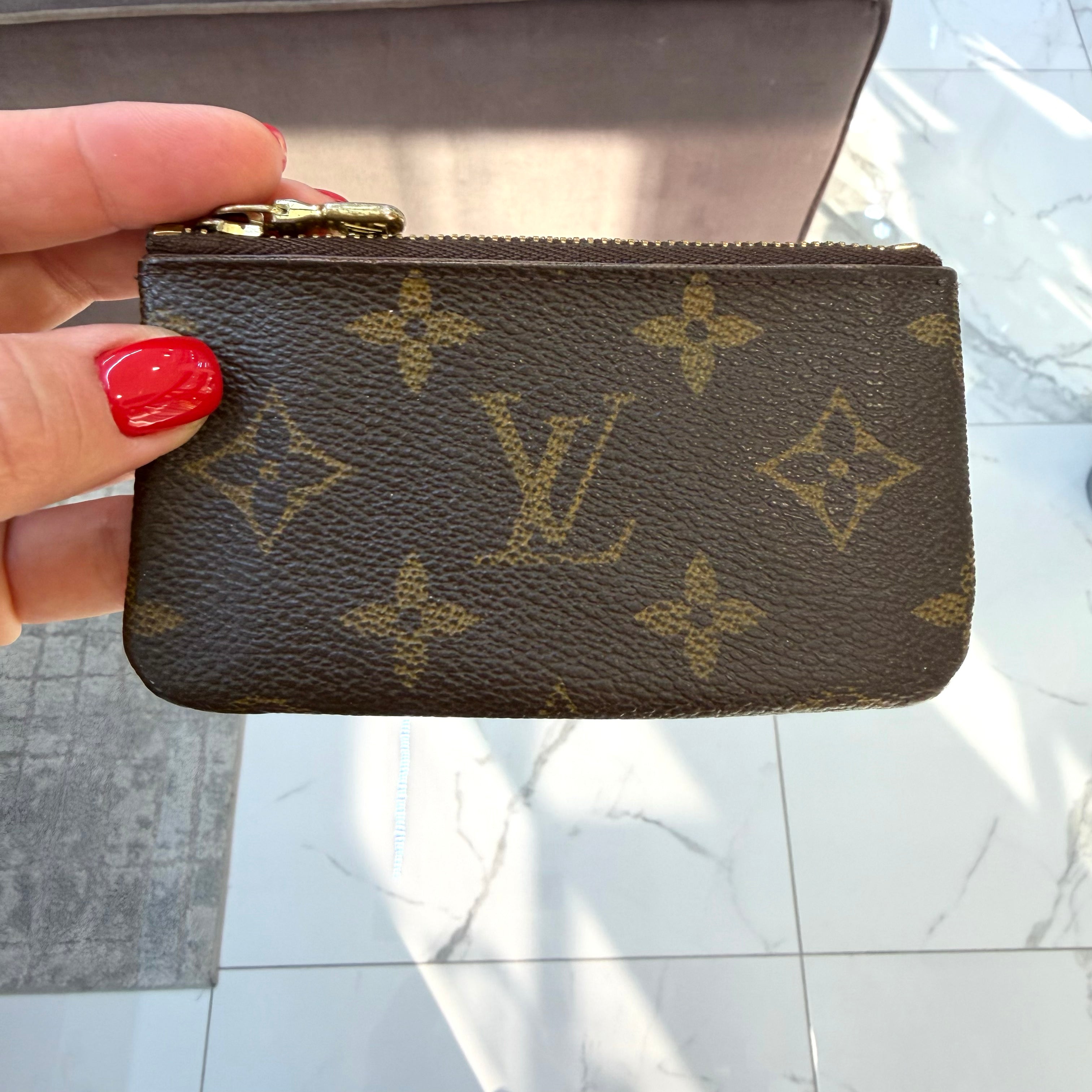 Louis Vuitton Monogram Pochette Clés Gold-Toned Hardware Key Pouch Wal