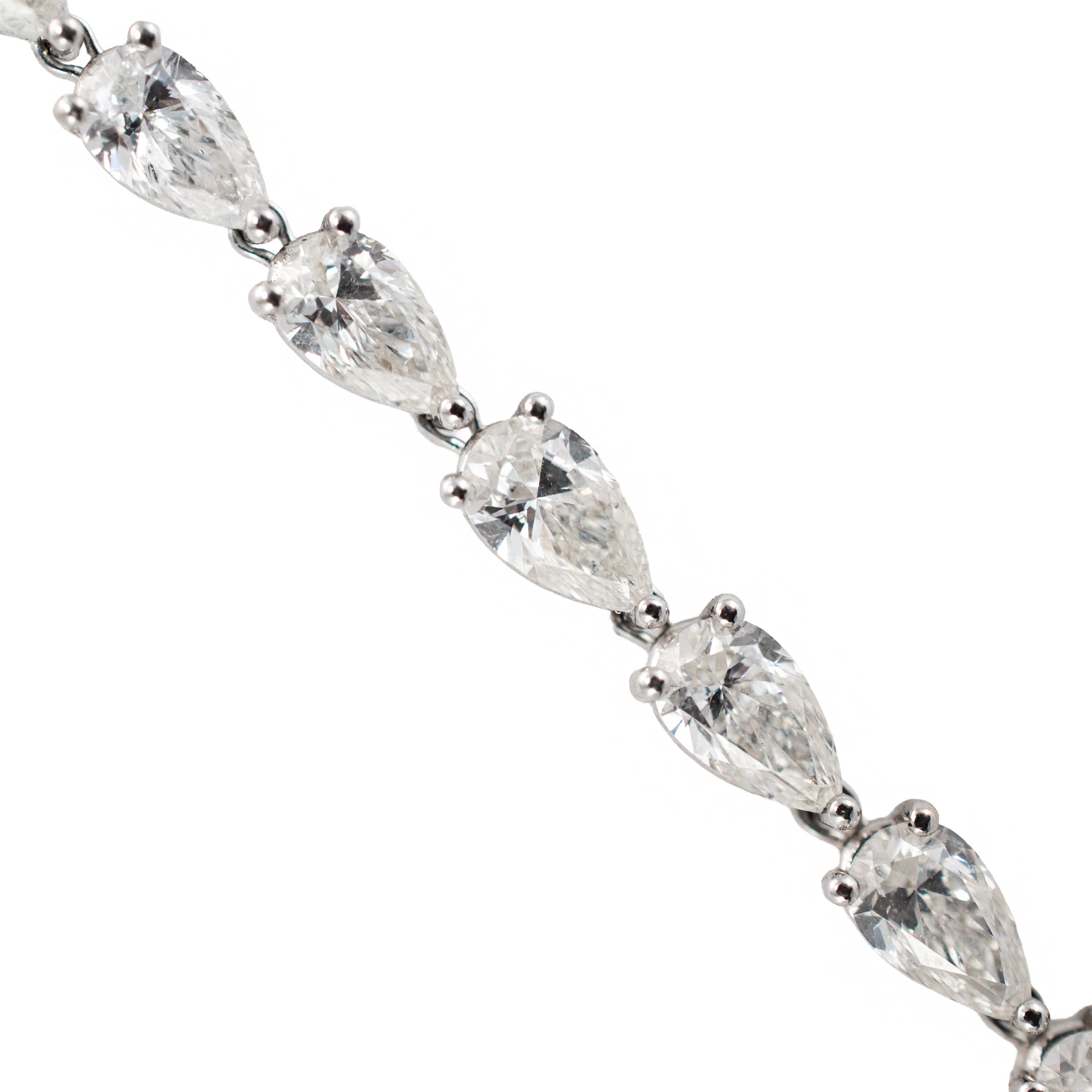 18K White Gold 28.56ct Pear Shape Diamond Tennis Graduated Lariat Necklace