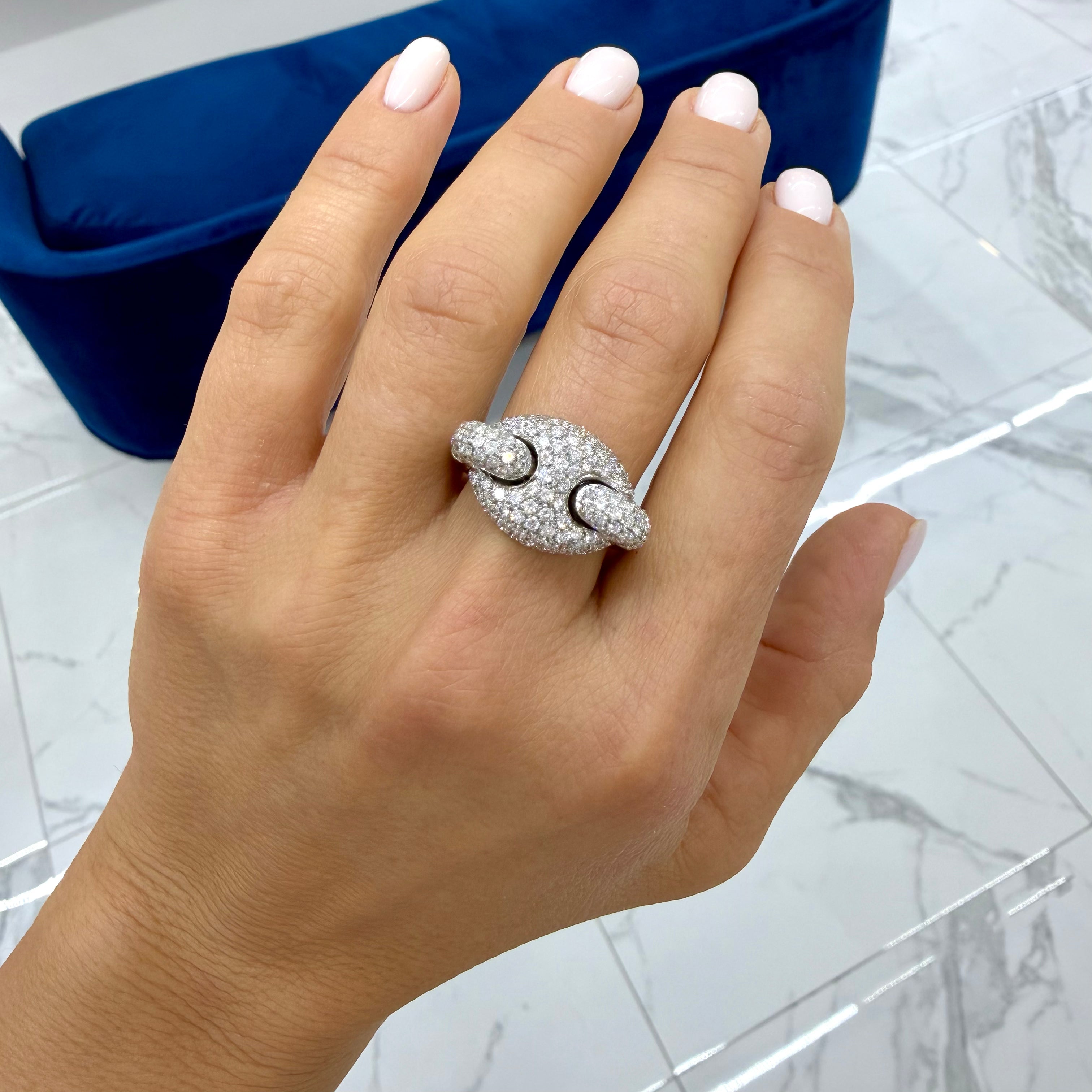 Men’s 18K White Gold 1.90ct Micro Pave Diamond Mariner Gucci Link Band Ring