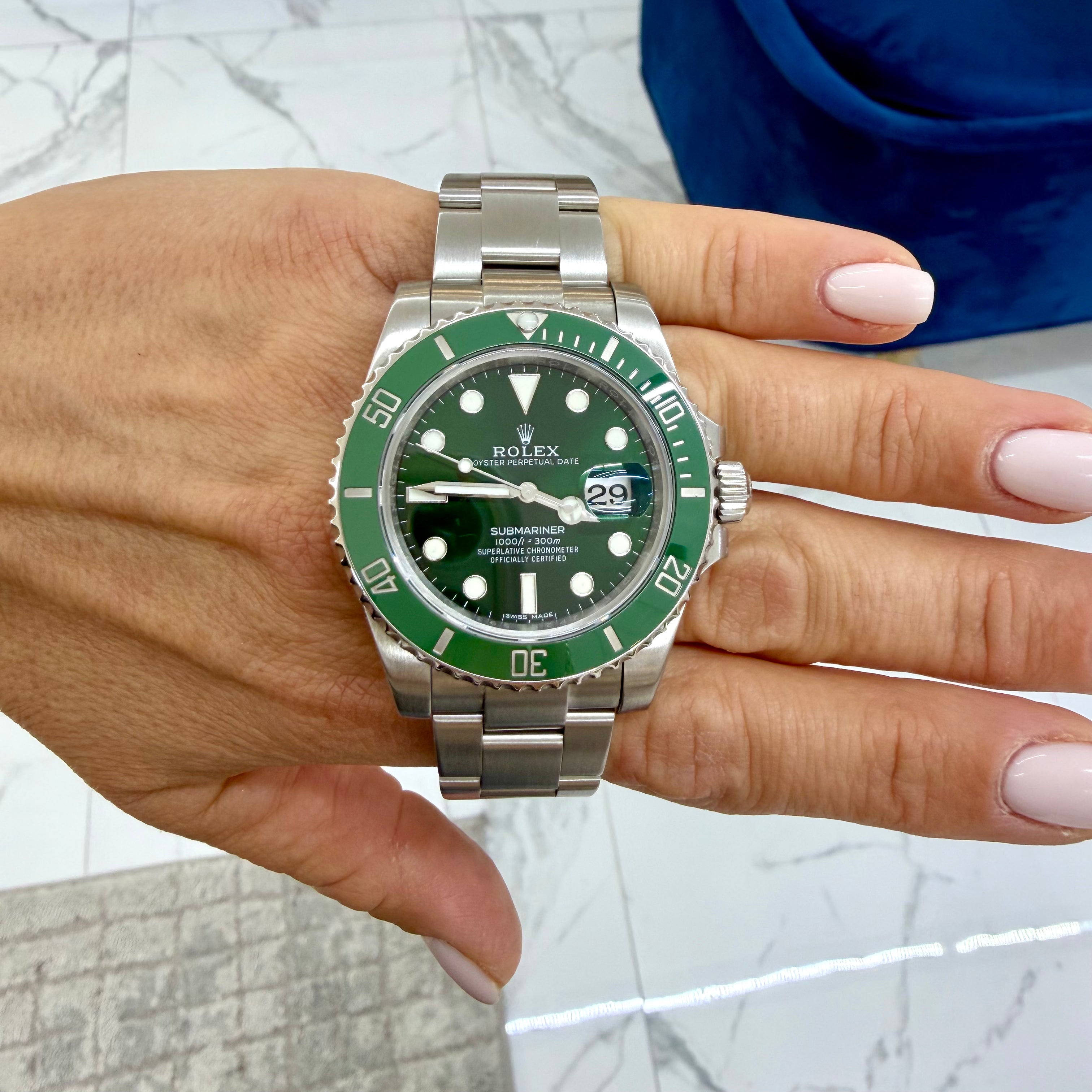 Rolex Submariner Date 40MM 116610LV Hulk Green Dial Oyster Ceramic Steel Watch