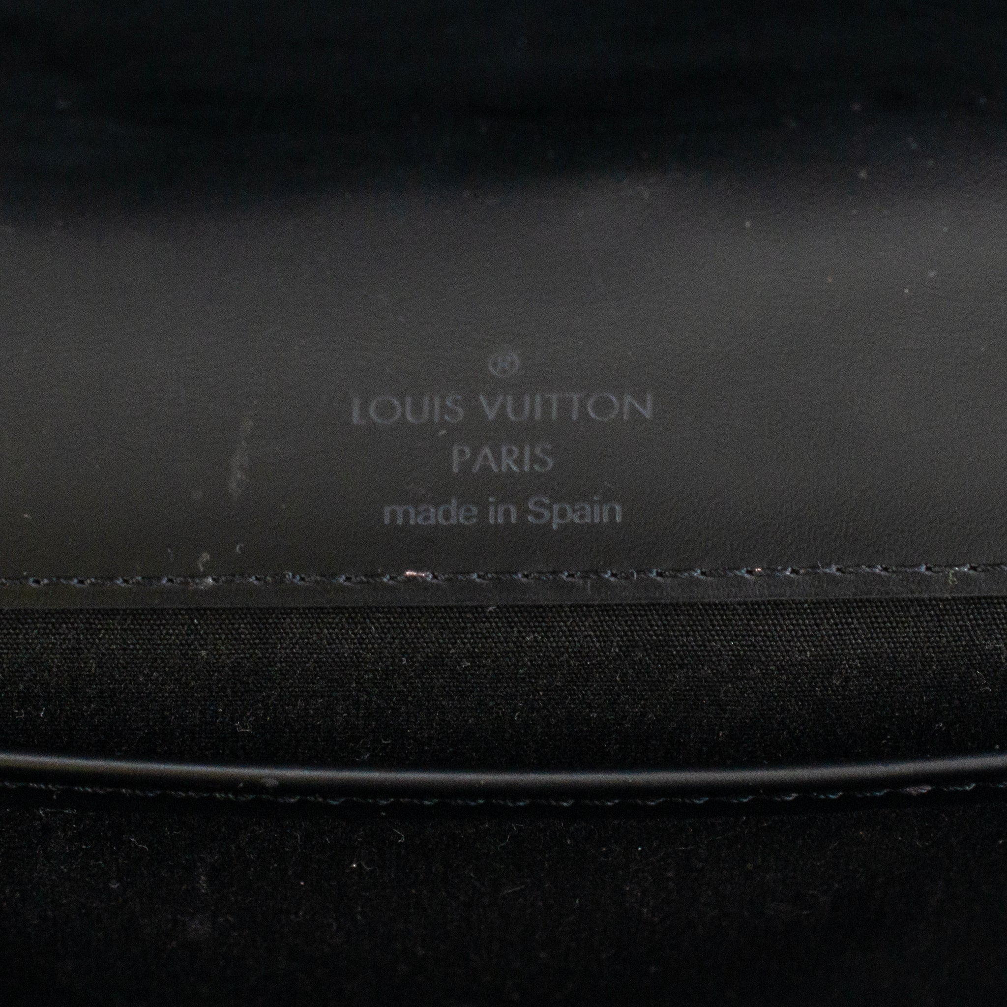 Louis Vuitton Black Epi Leather M53732 Honfleur Noir Convertible Bague