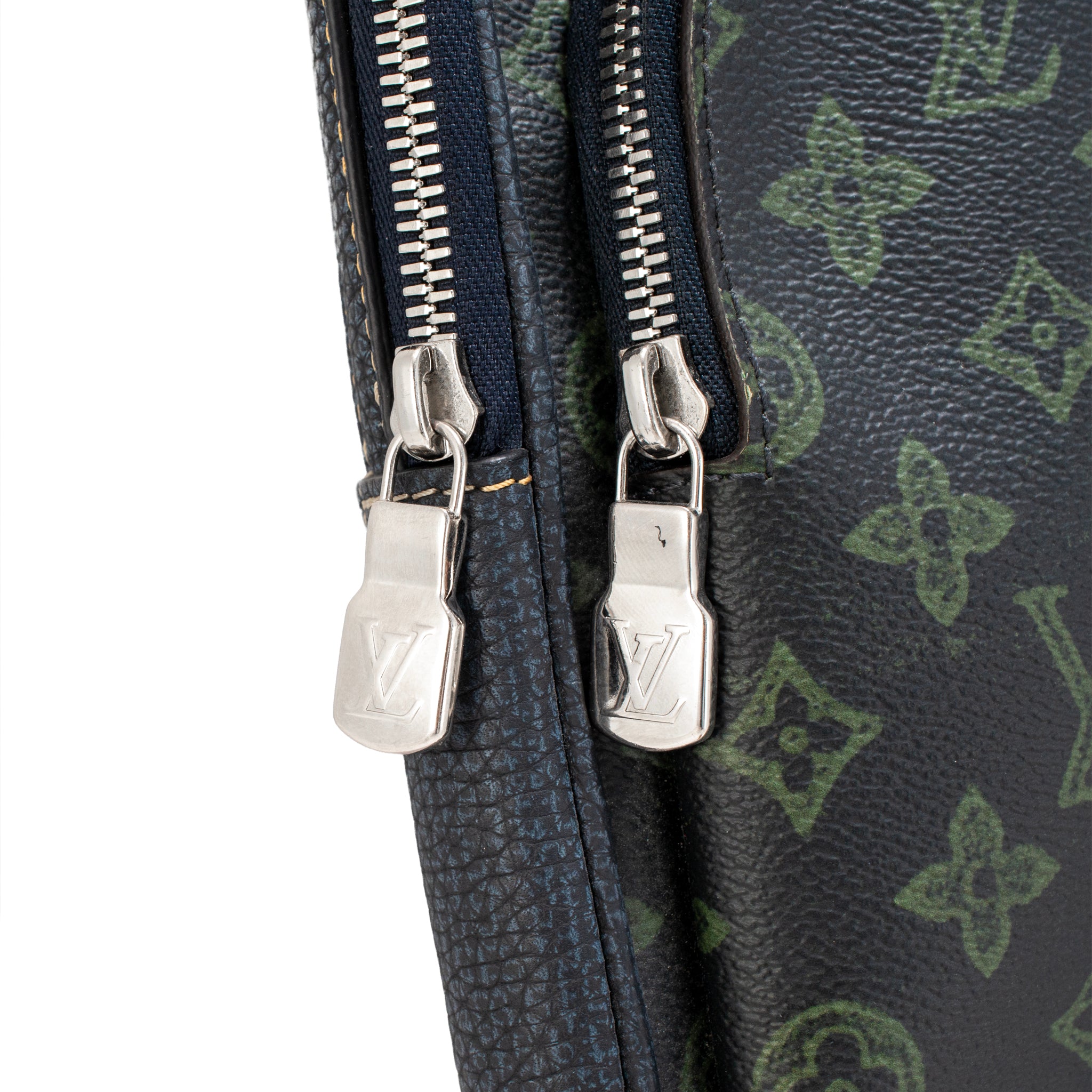 Louis Vuitton Monogram Green Avenue Slingbag Crossbody Bag