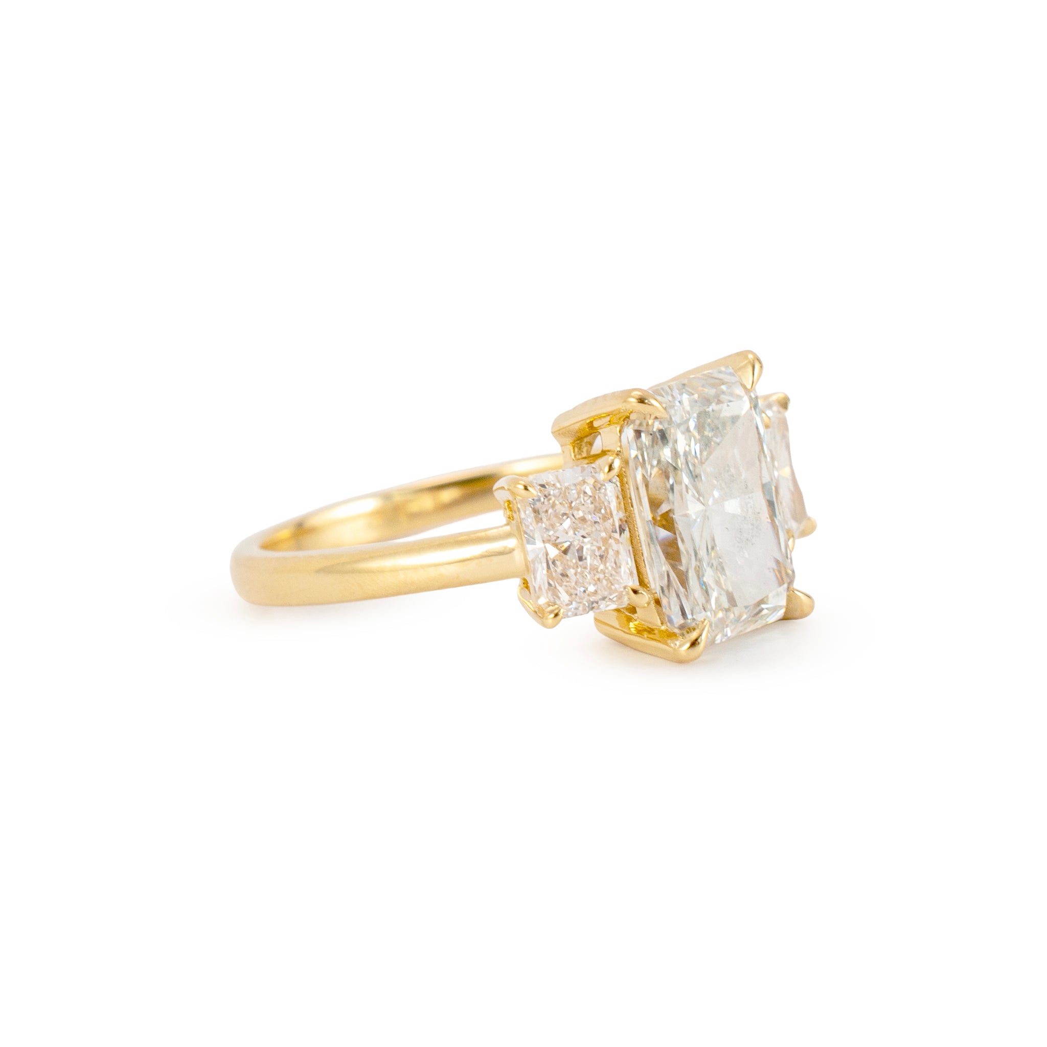 18K Yellow Gold Igi 3.91ct Radiant Lab Grown Diamond Three Stone Engagement Ring