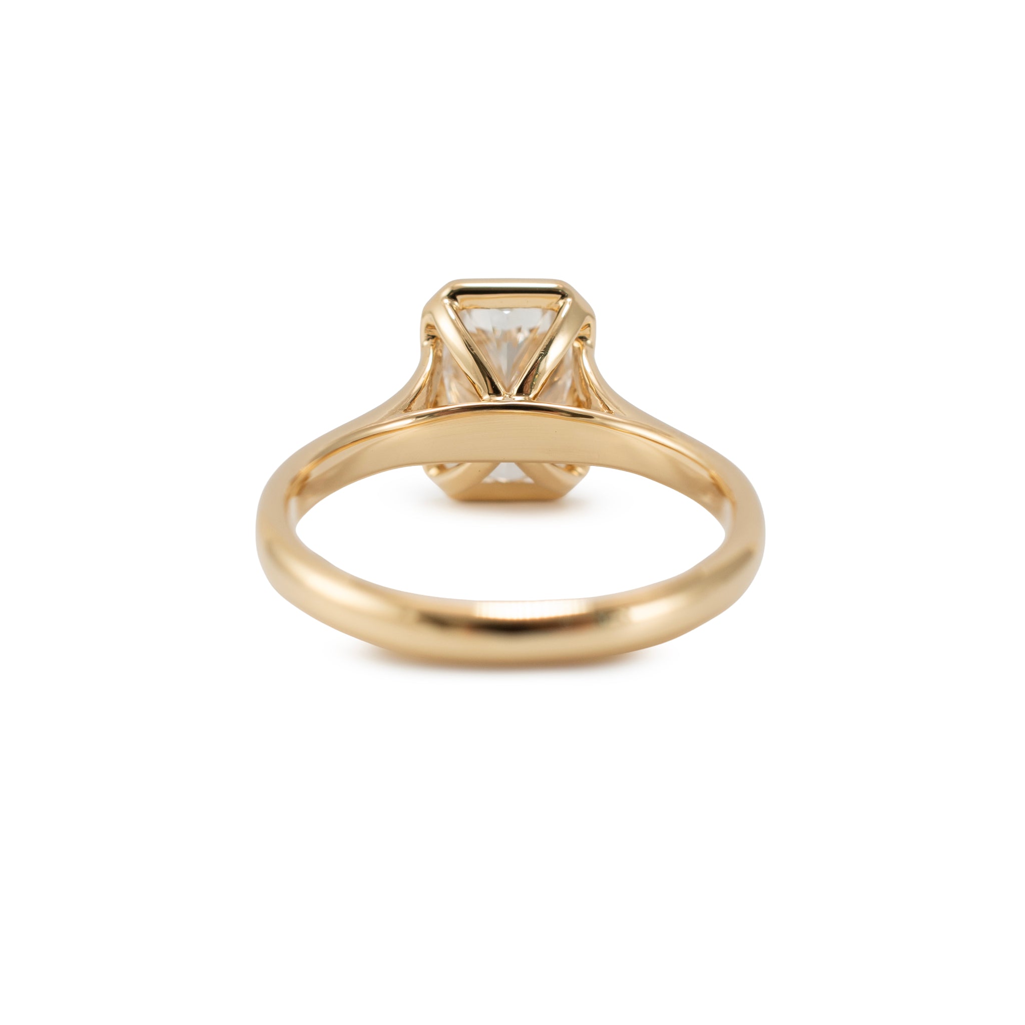 18K Yellow Gold 2.56ct Radiant Lab Grown Diamond Bezel Set Engagement Ring