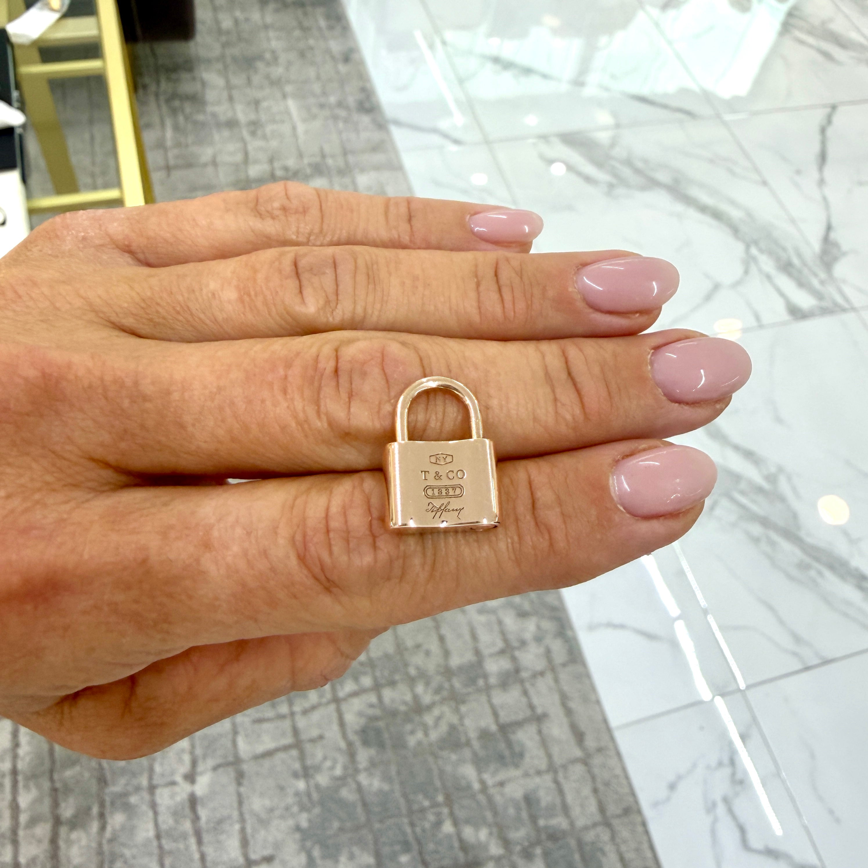 Tiffany & Co. シュタイフ オーナメント 2026年最新】ティファニー シュタイフの人気アイテム - メルカリ