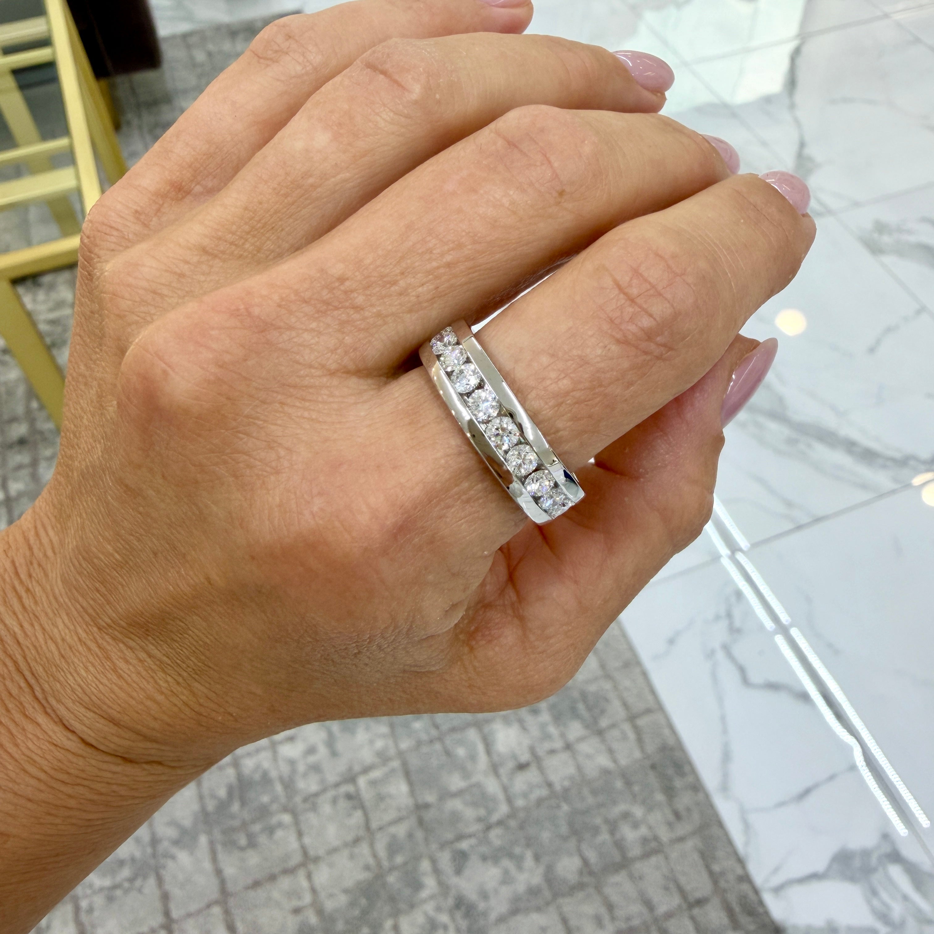 Men’s 18K White Gold 1.47ct Round Cut Diamond Channel Set Wedding Band Ring