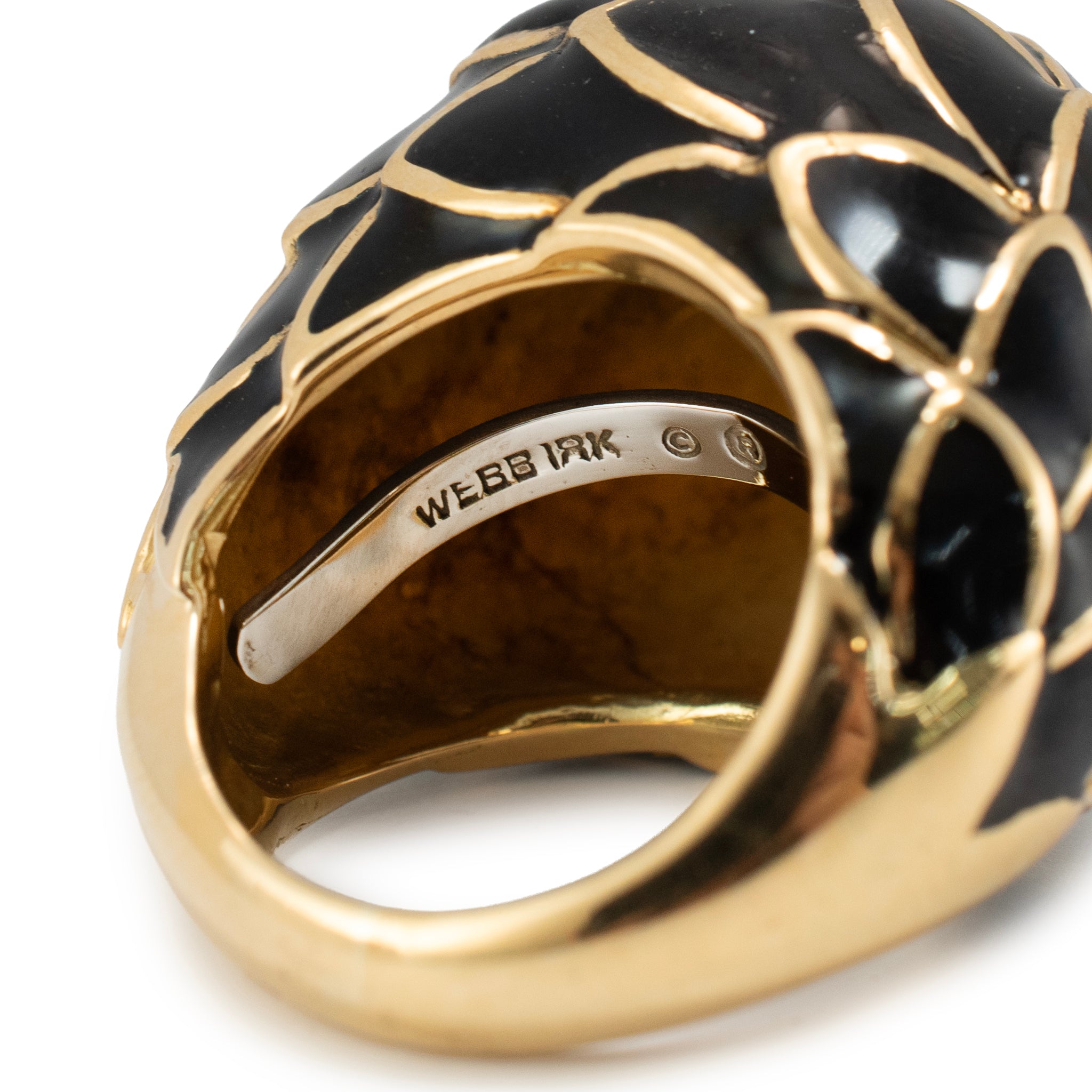 Vintage David Webb Leaf Motif 18K Yellow Gold Black Enamel Dome Cocktail Ring