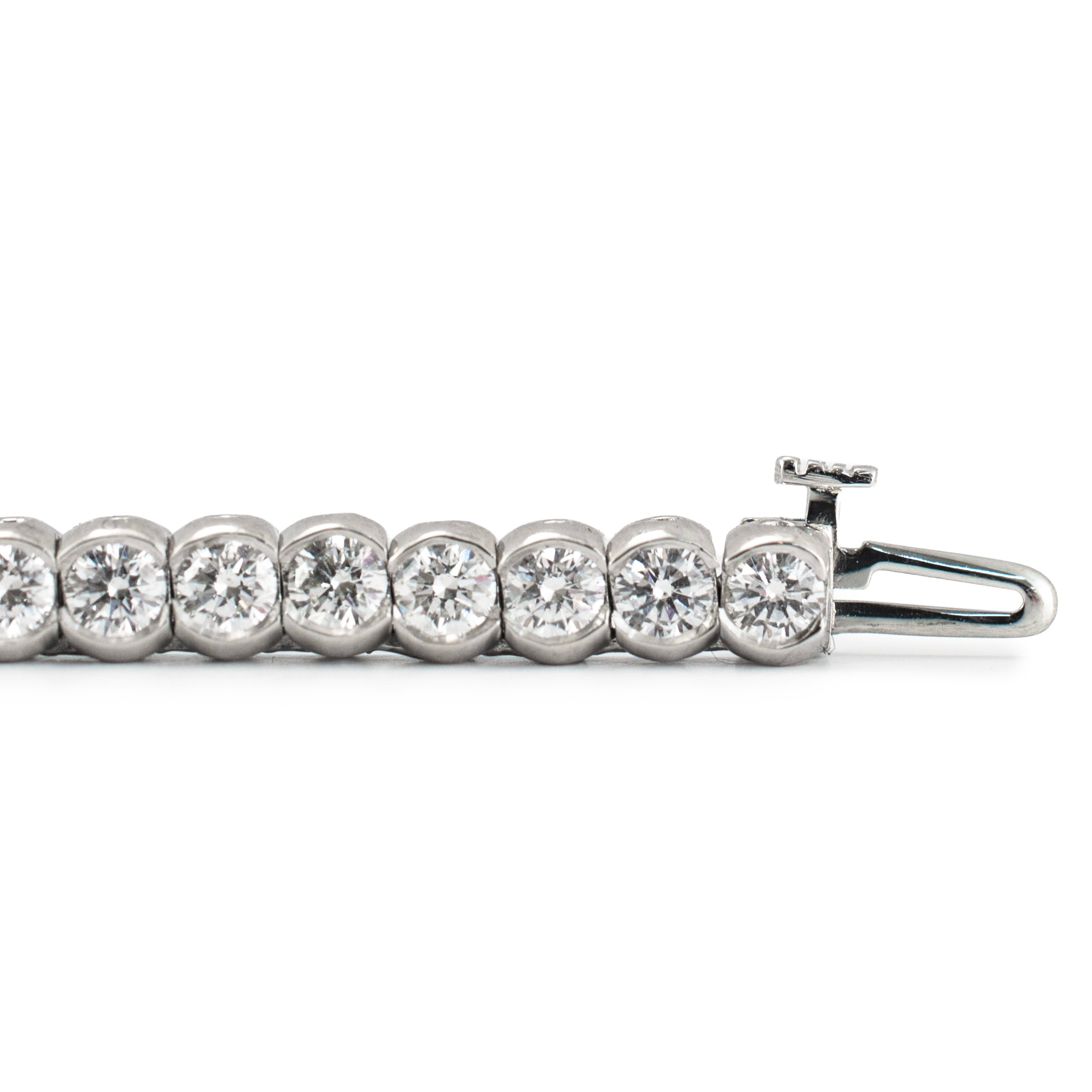 Platinum 17.54ctw Round Diamond Riviera Bezel Graduated Tennis Necklace