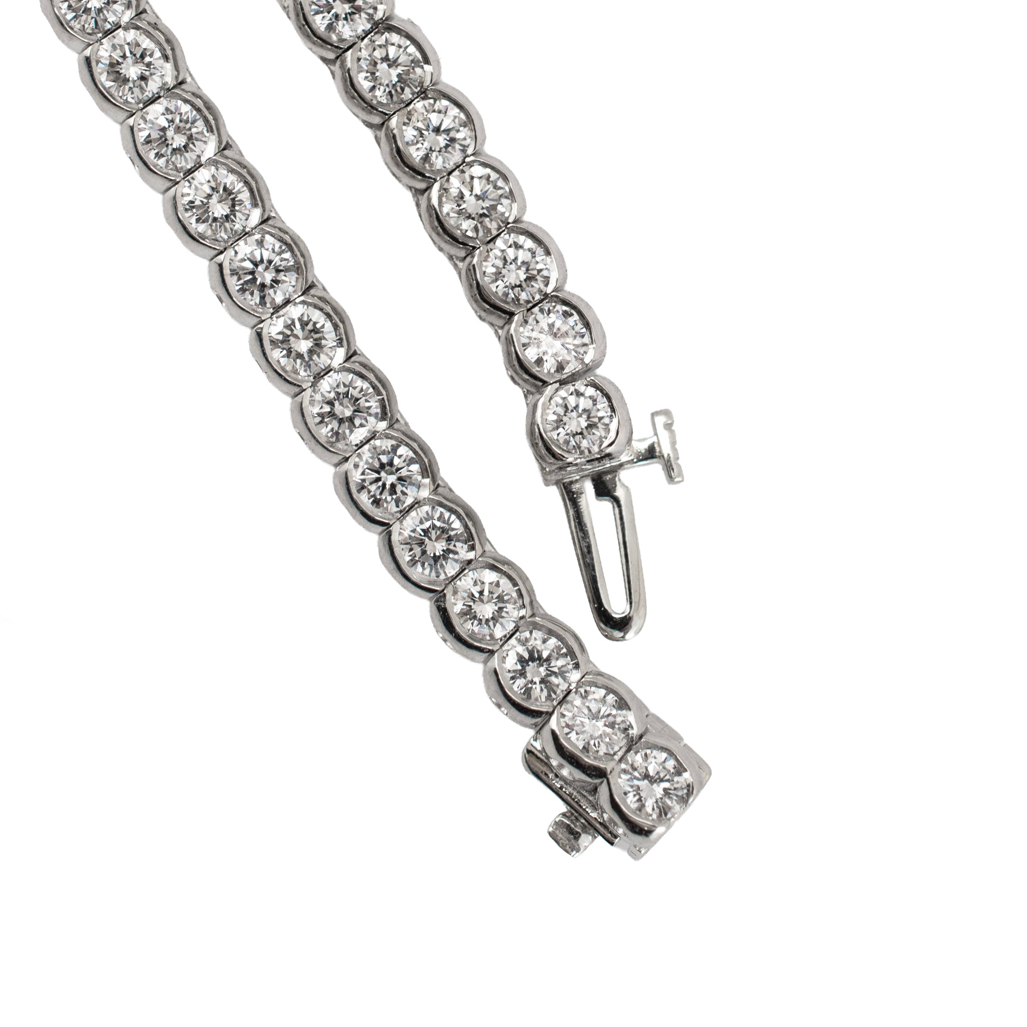 Platinum 17.54ctw Round Diamond Riviera Bezel Graduated Tennis Necklace