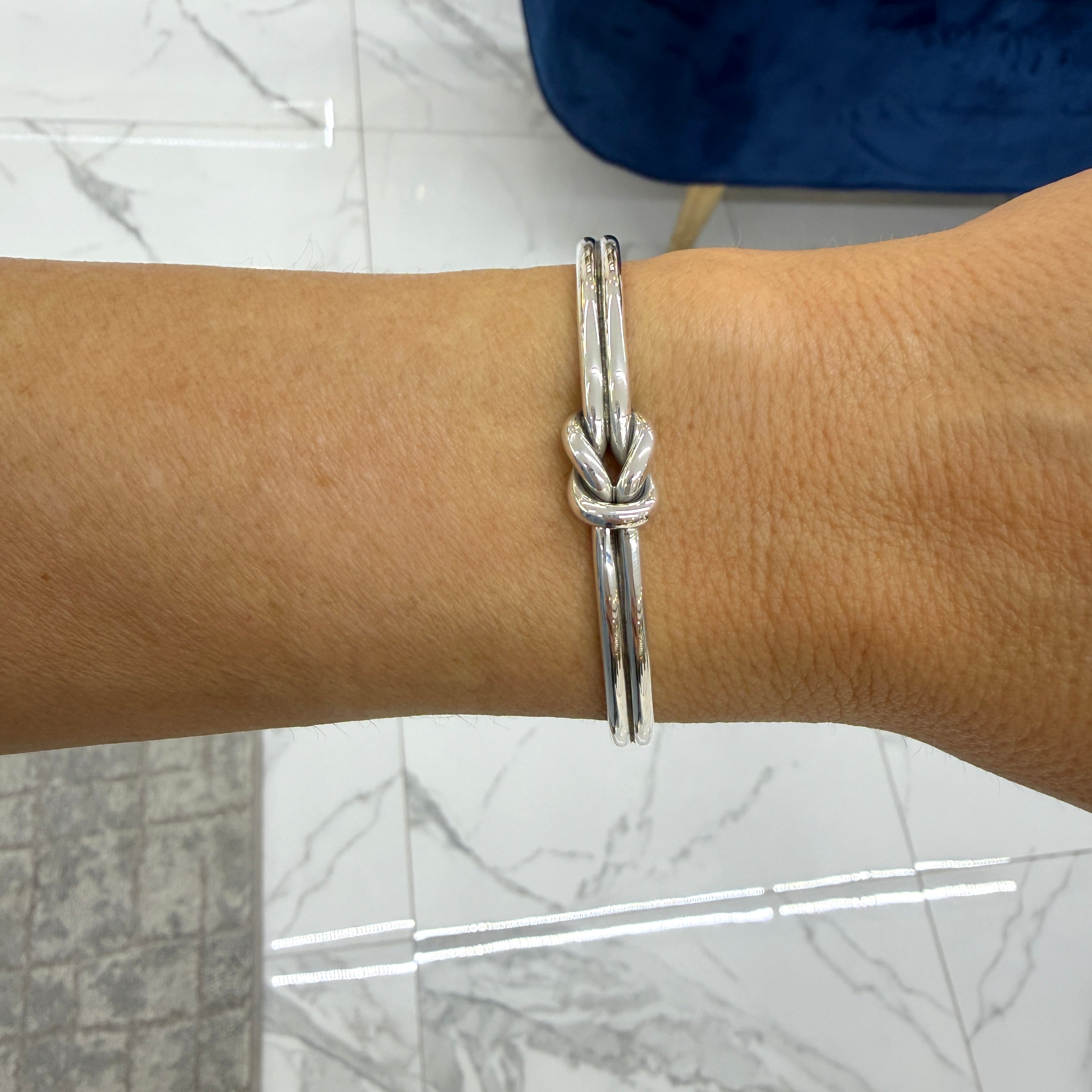 James Avery Retired 925 Silver Lovers Knott Cuff Bangle Bracelet