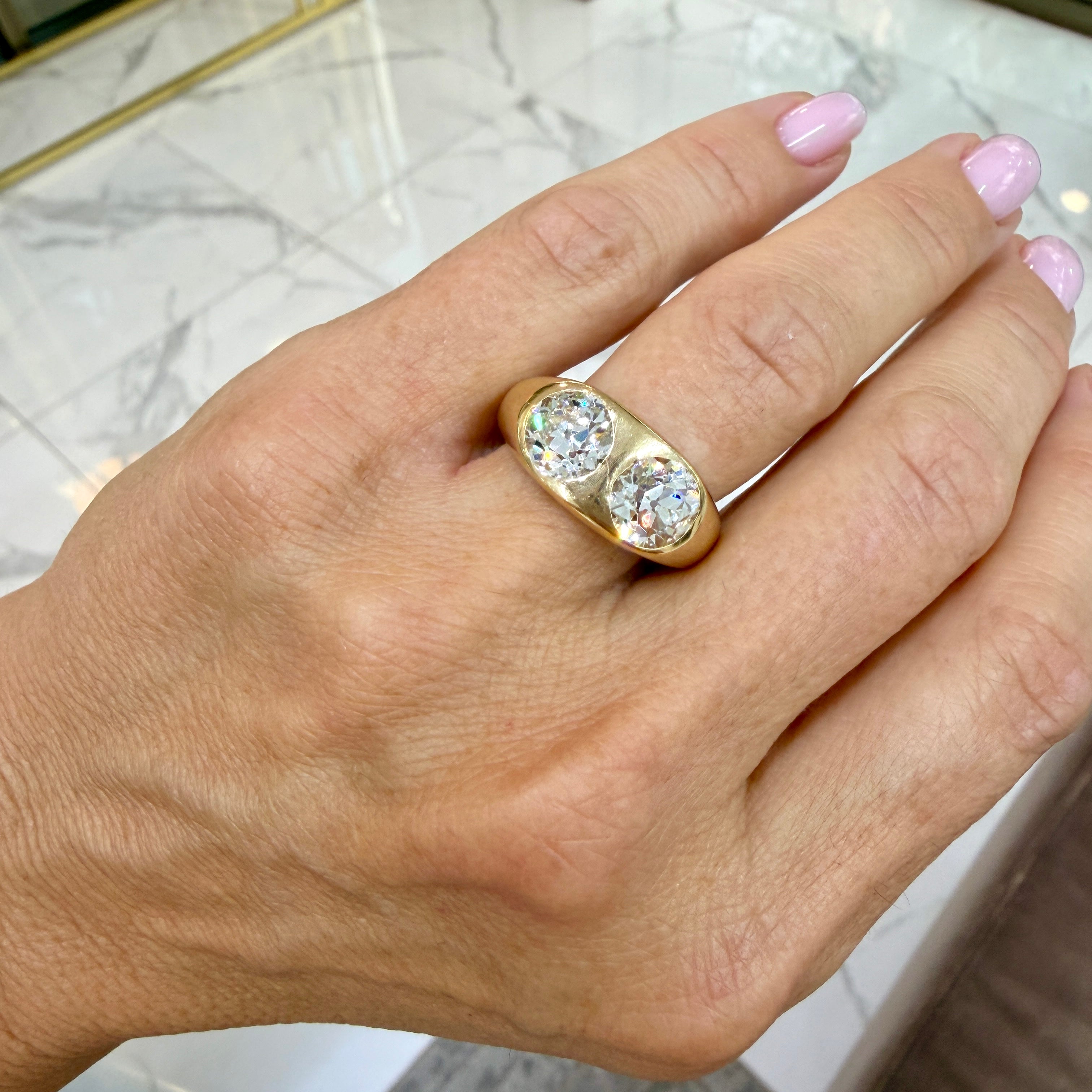 Unisex Vintage 14K Yellow Gold Gia 3.75ct Two Bezel Set Diamond Cocktail Ring
