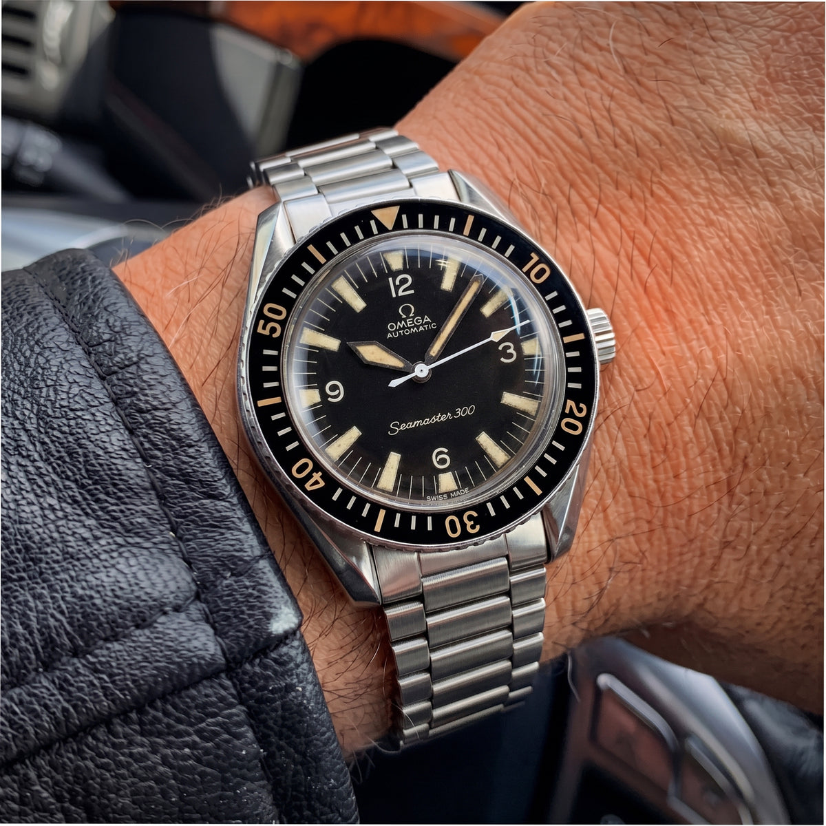 Vintage 1966 Omega Seamaster 300 41MM X 48MM 165.024 Black Steel Automatic Watch